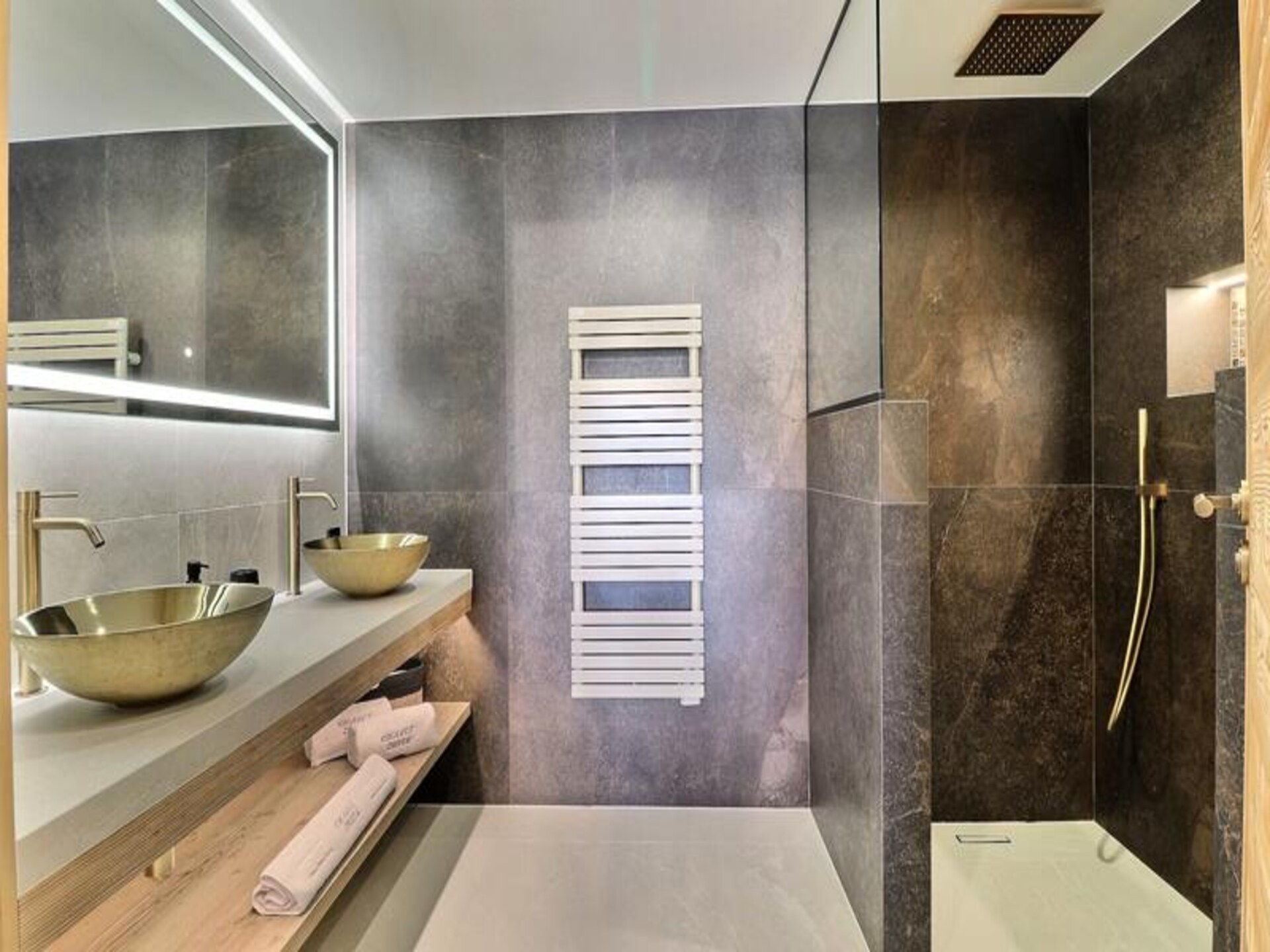 Luxe chalet Les Gets met sauna, jacuzzi en panoramisch uitzicht op de Alpen - foto 14