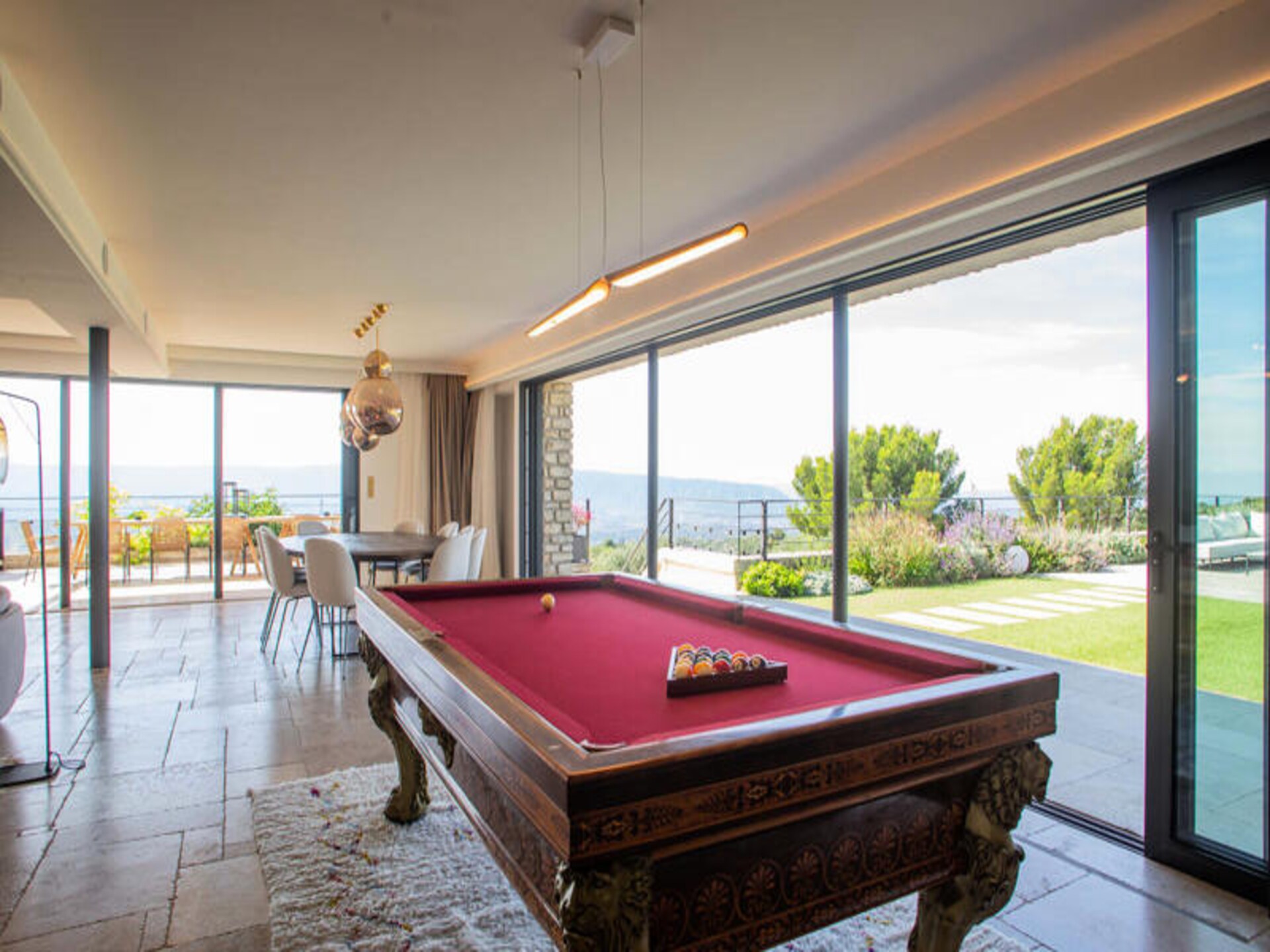 Luxe villa in Gordes met 8 slaapkamers, privézwembad en panoramisch uitzicht - foto 9