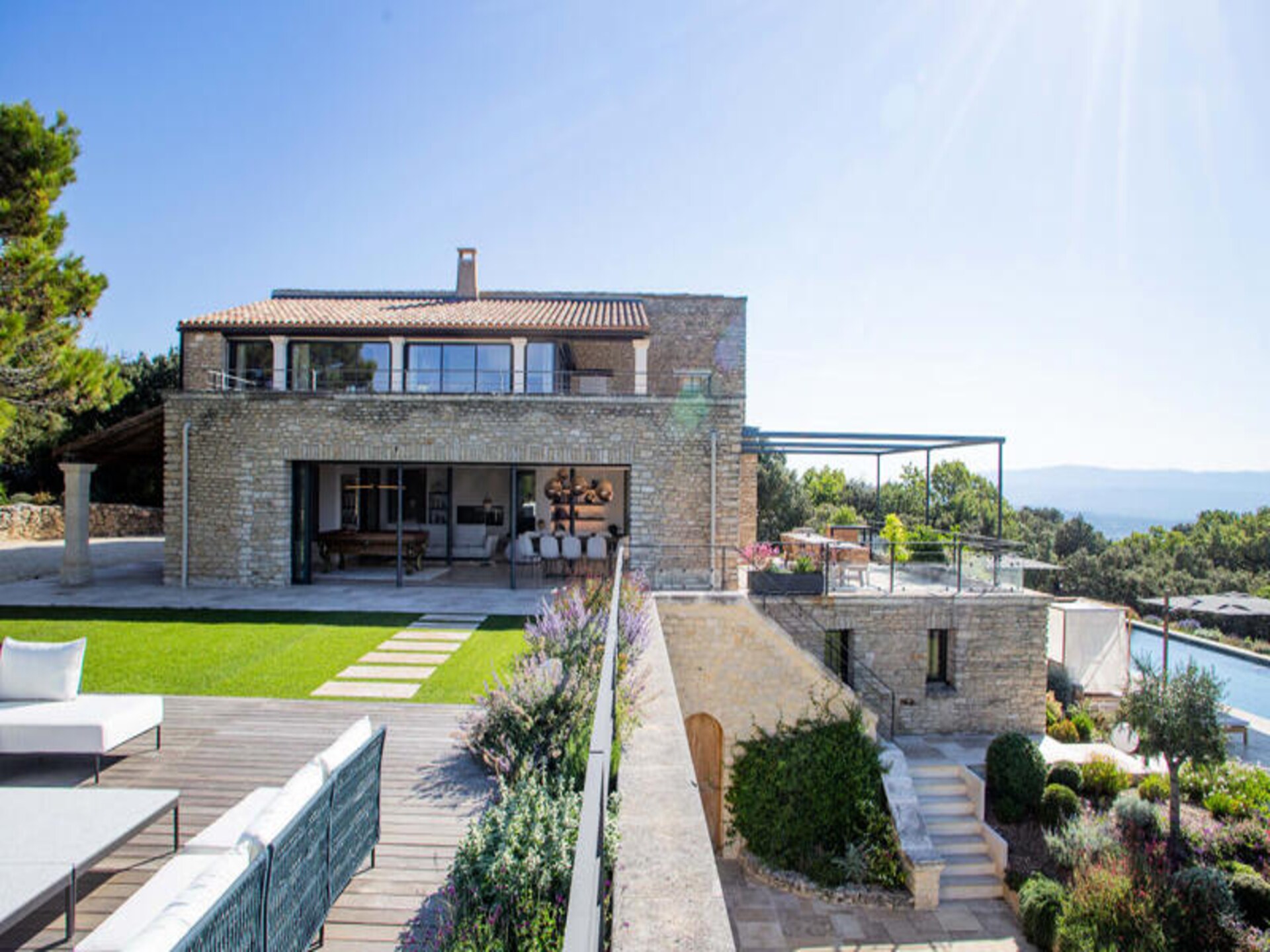 Luxe villa in Gordes met 8 slaapkamers, privézwembad en panoramisch uitzicht - foto 14