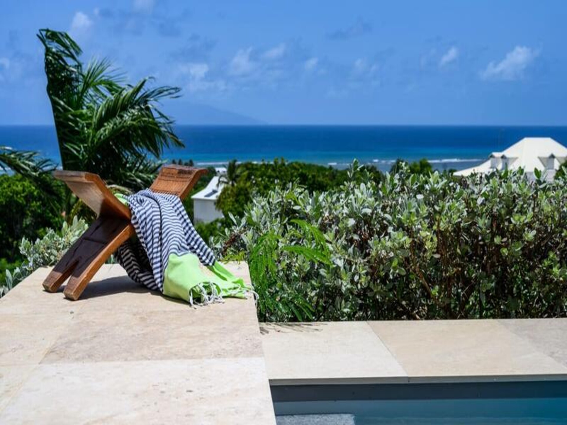 Moderne villa met privézwembad en panoramisch uitzicht op zee in Grand-Bourg - foto 5