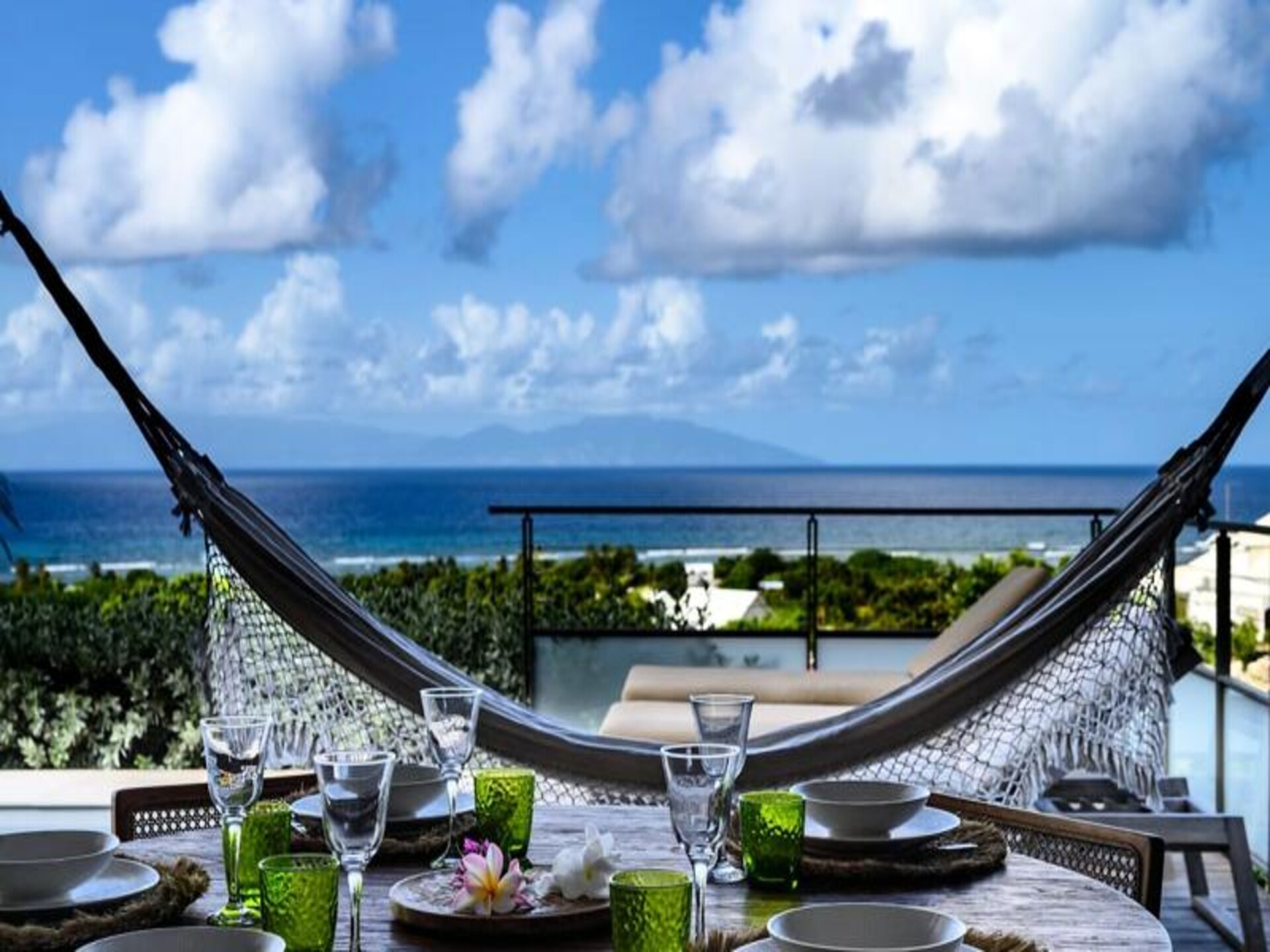 Moderne villa met privézwembad en panoramisch uitzicht op zee in Grand-Bourg - foto 11