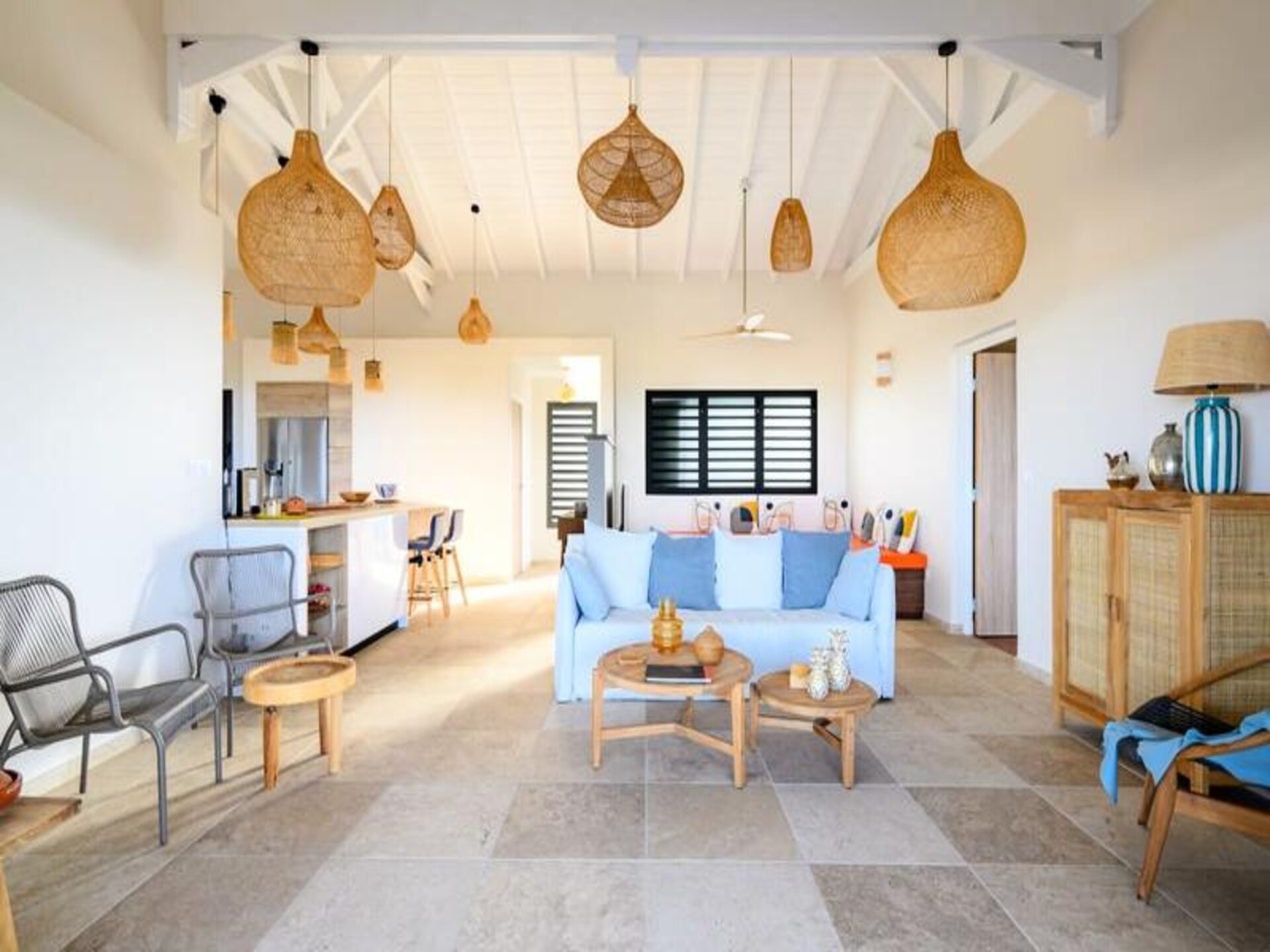 Moderne villa met privézwembad en panoramisch uitzicht op zee in Grand-Bourg - foto 33