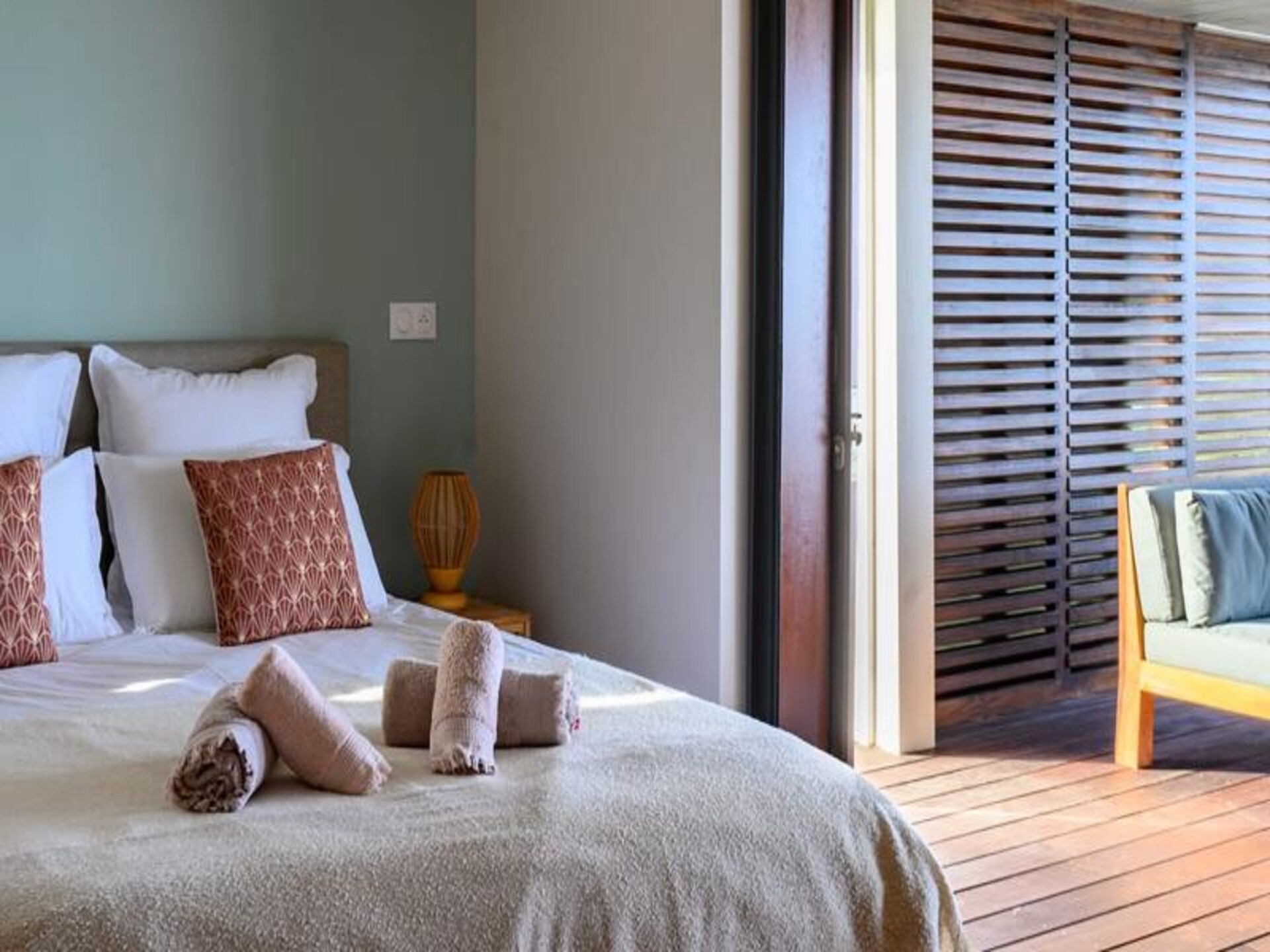 Moderne villa met privézwembad en panoramisch uitzicht op zee in Grand-Bourg - foto 36