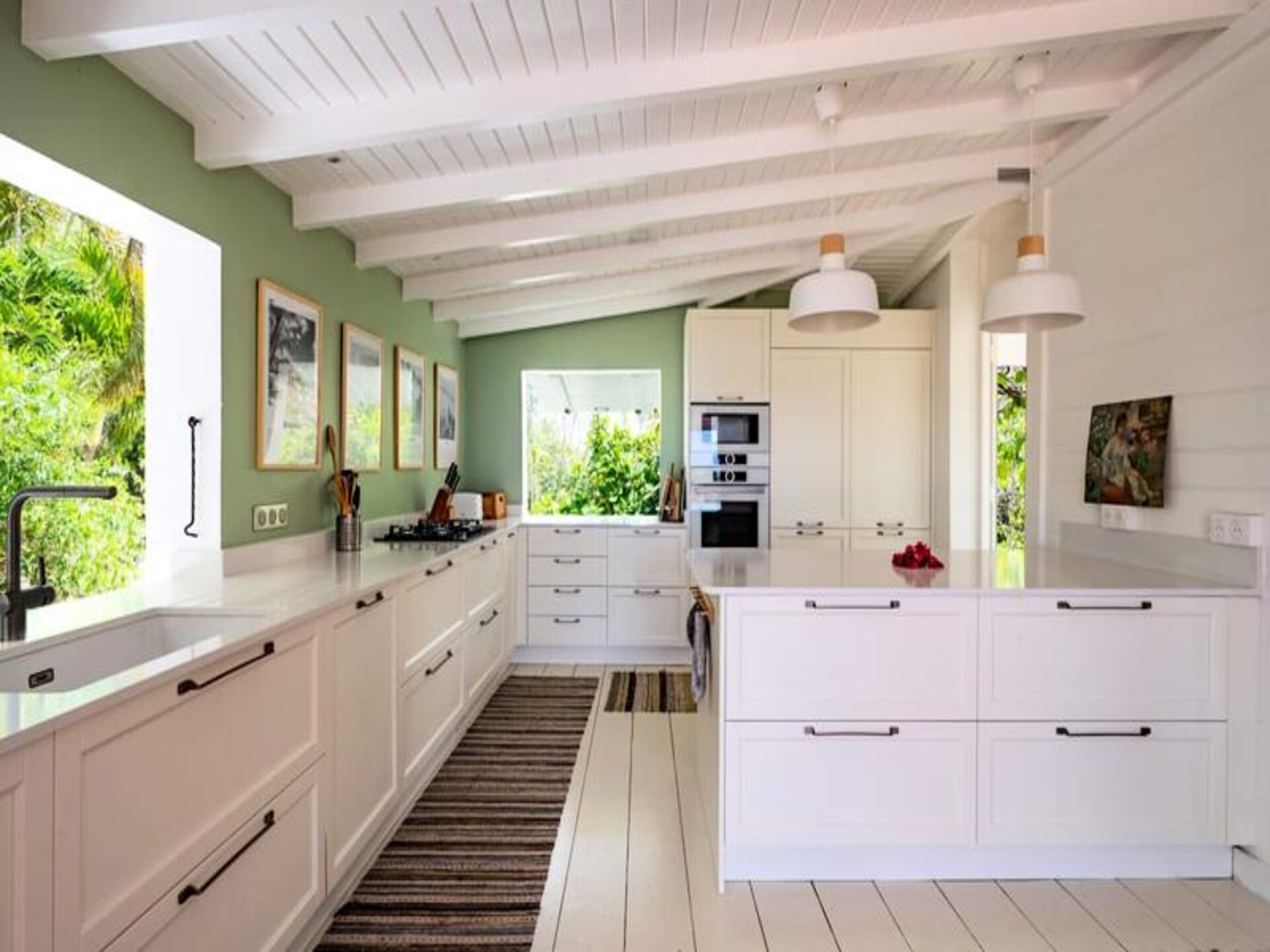 Villa Blanche in Grand-Bourg: luxe voor 11 personen met privézwembad en zeezicht - foto 18