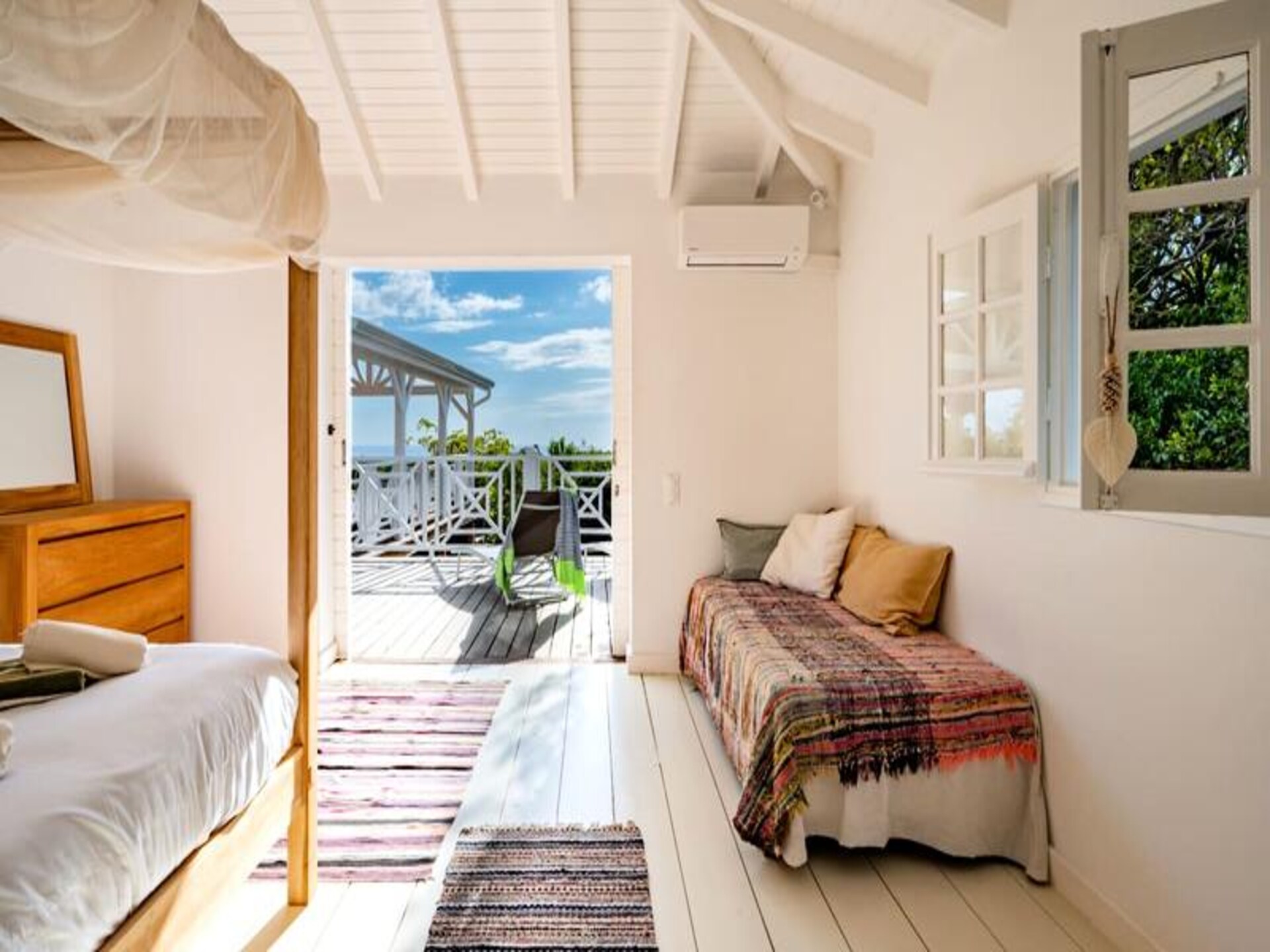 Villa Blanche in Grand-Bourg: luxe voor 11 personen met privézwembad en zeezicht - foto 31