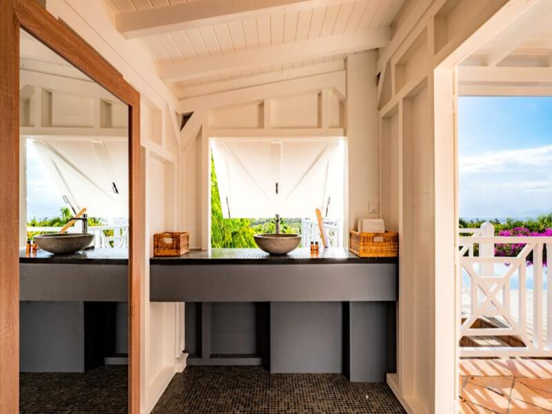 Villa Blanche in Grand-Bourg: luxe voor 11 personen met privézwembad en zeezicht - foto 74