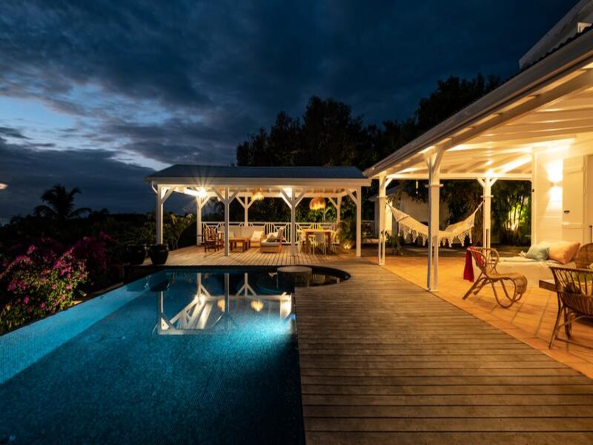 Villa Blanche in Grand-Bourg: luxe voor 11 personen met privézwembad en zeezicht - foto 78