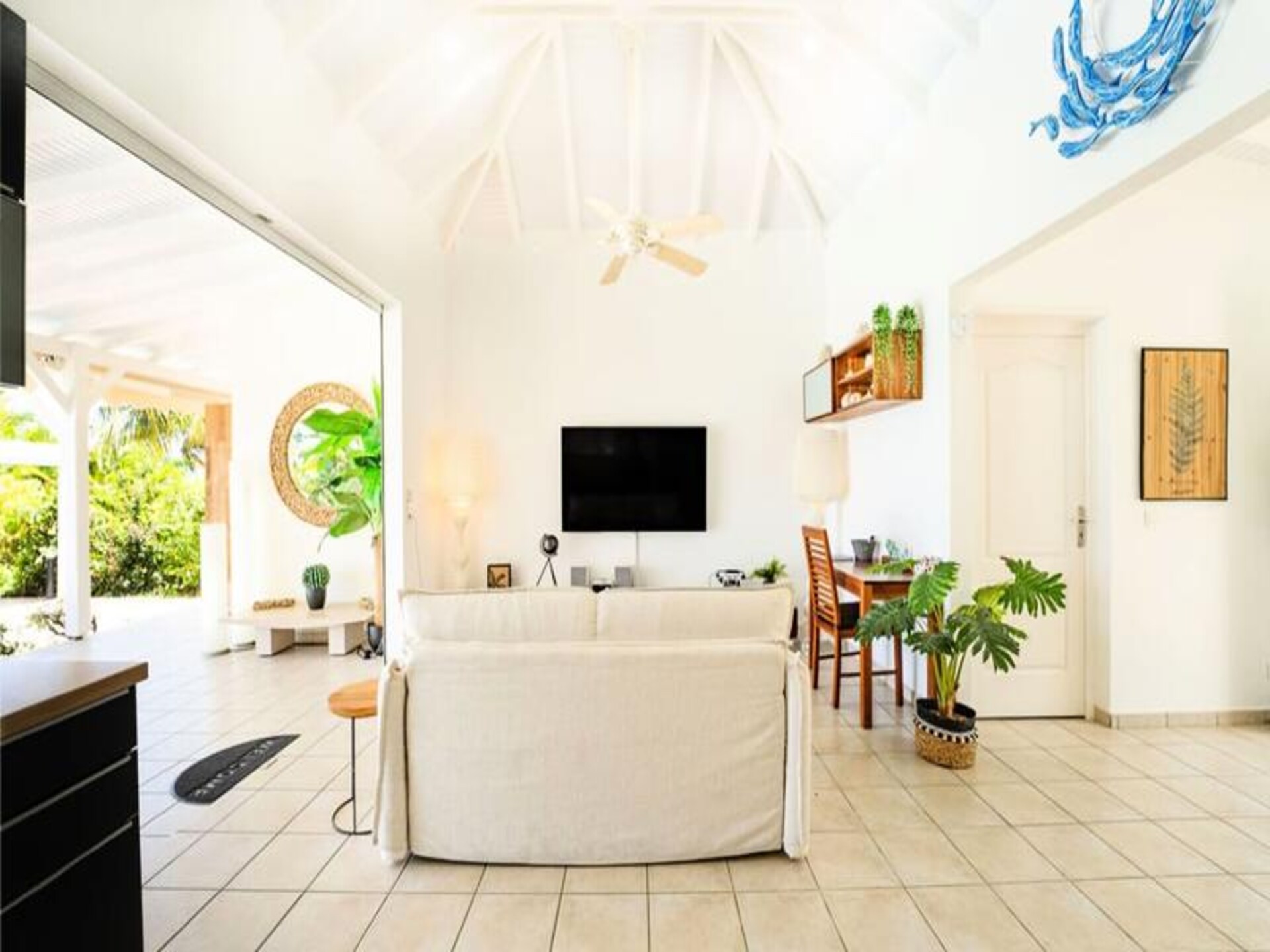 Villa Margaux: Luxe appartement met panoramisch zeezicht in Grand-Bourg - foto 9