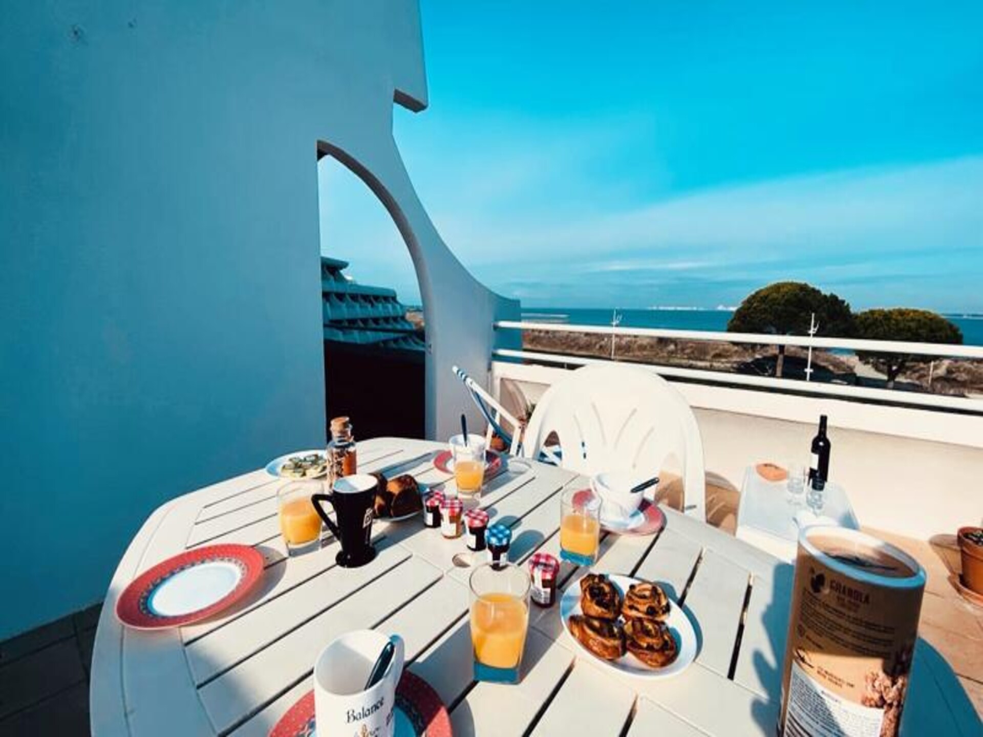 Licht appartement op de bovenste verdieping met uitzicht op zee en privé-terras - foto 4
