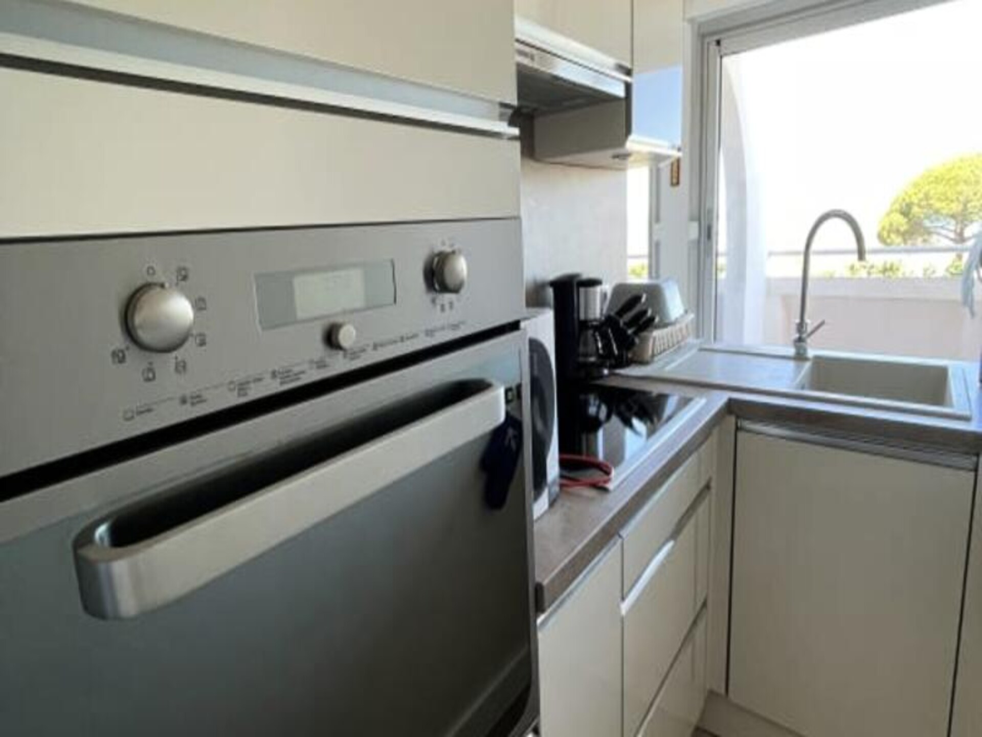 Licht appartement op de bovenste verdieping met uitzicht op zee en privé-terras - foto 13