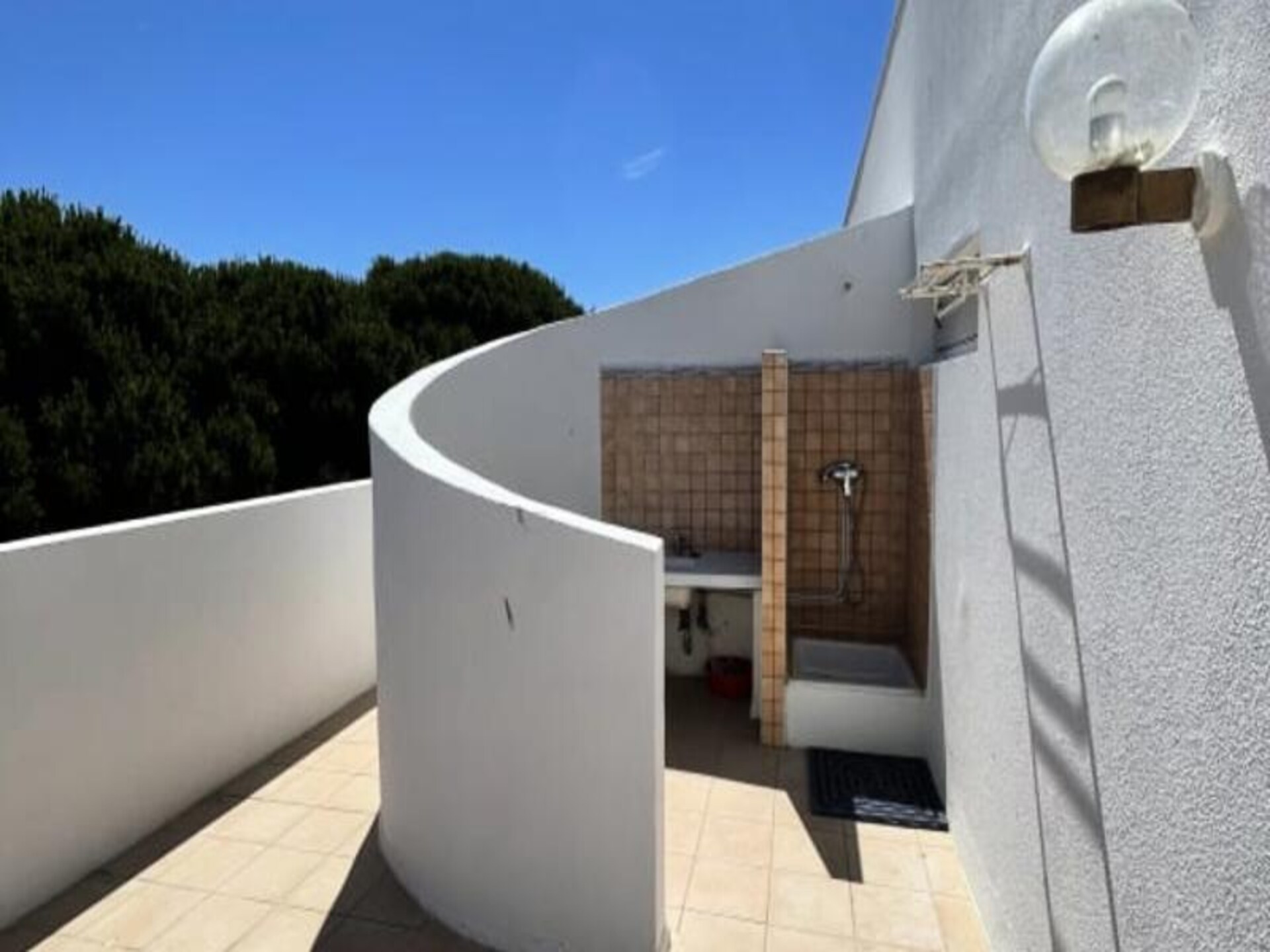 Licht appartement op de bovenste verdieping met uitzicht op zee en privé-terras - foto 16