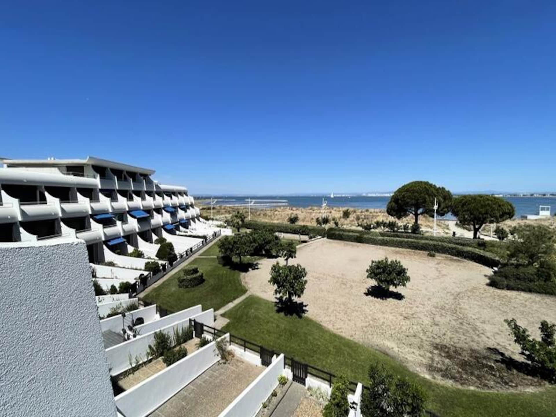 Licht appartement op de bovenste verdieping met uitzicht op zee en privé-terras - foto 36