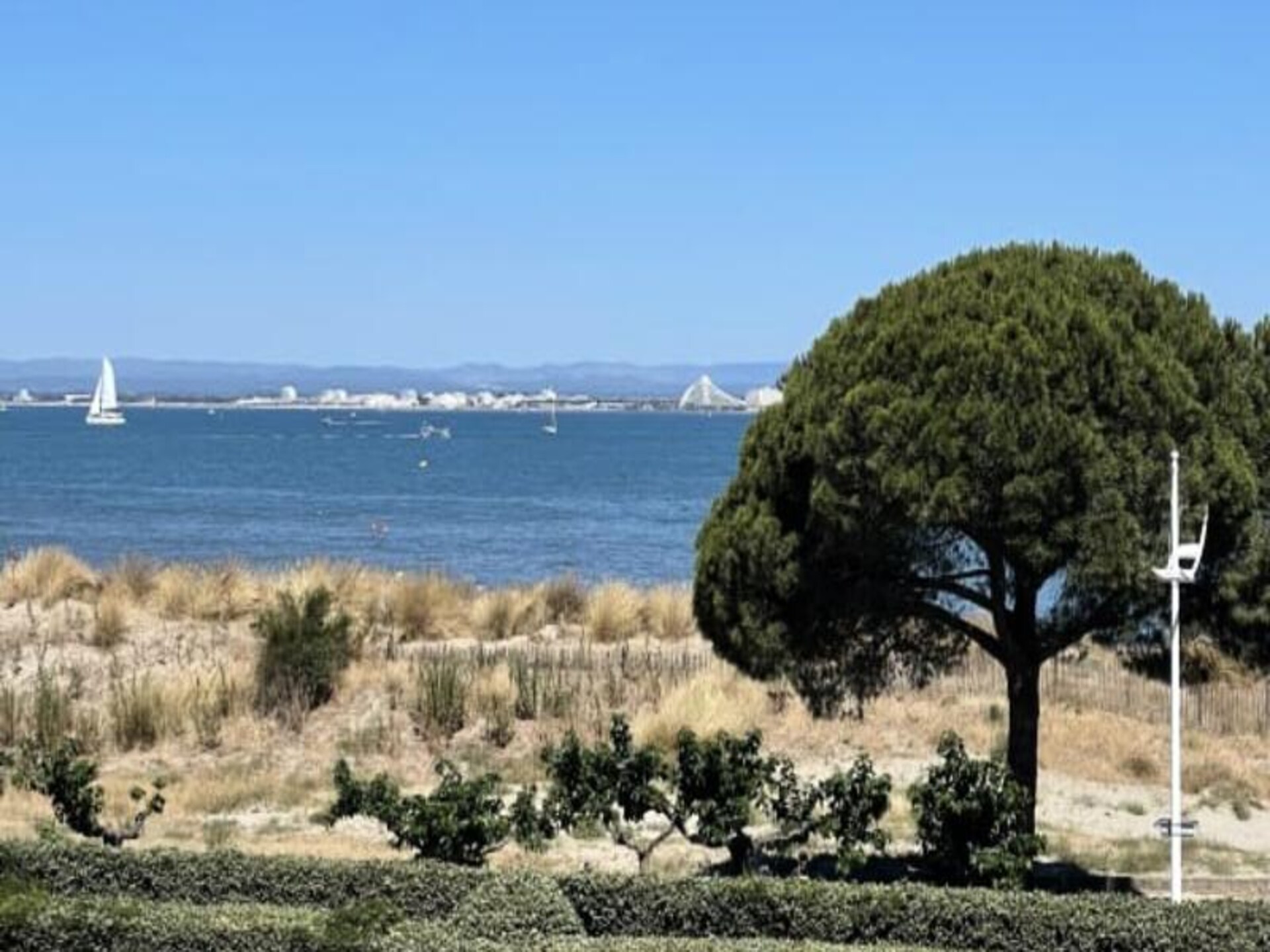 Licht appartement op de bovenste verdieping met uitzicht op zee en privé-terras - foto 37