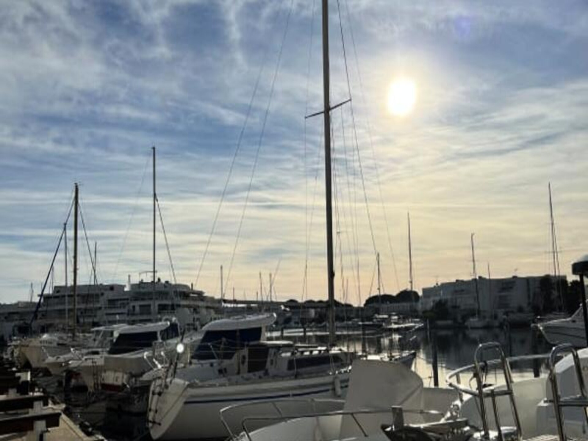 Appartement aan jachthaven Le Grau-du-Roi met terras en uitzicht op de haven - foto 22