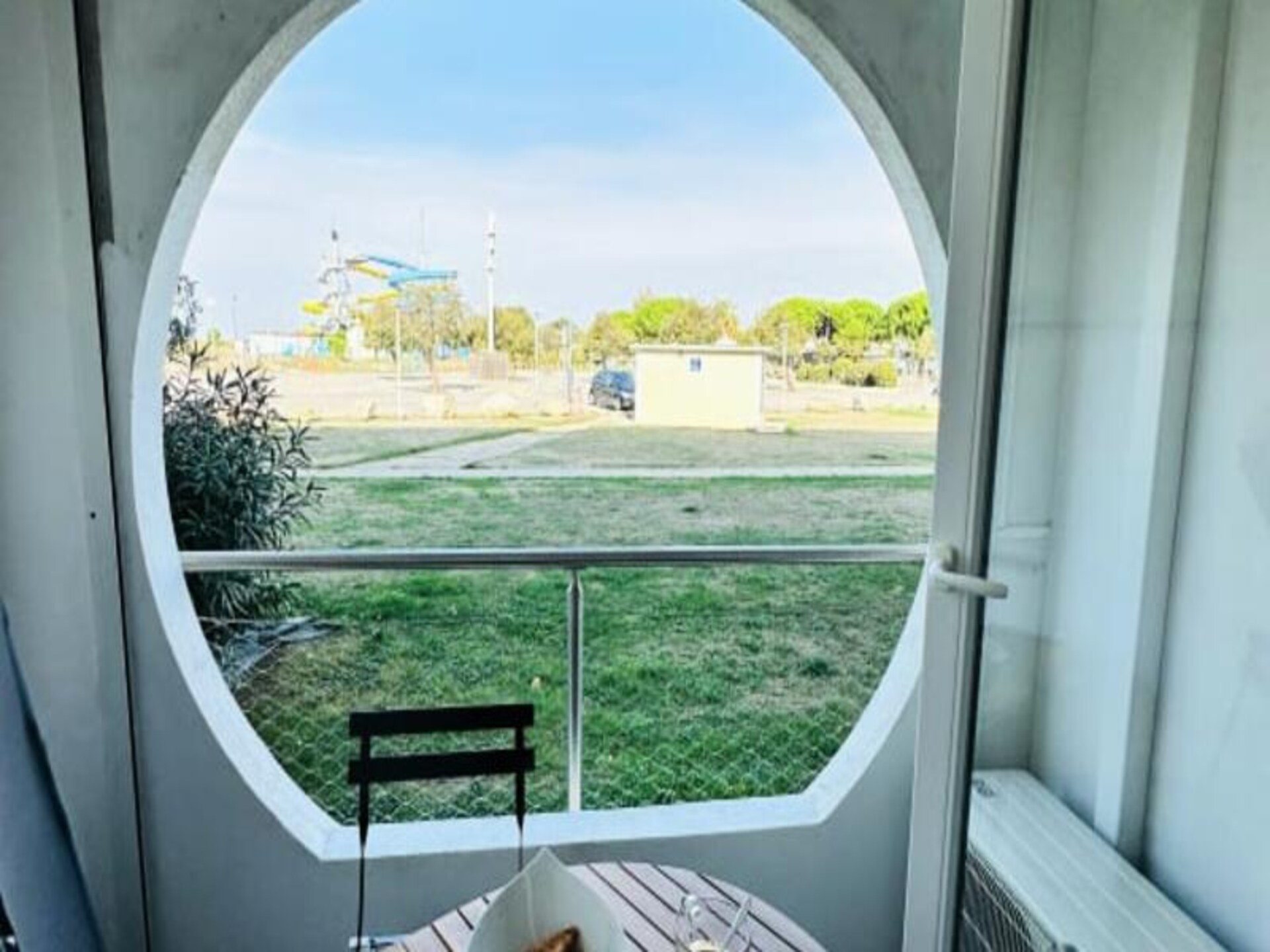 Studio met zeezicht in Résidence L'Emeraude Au Soleil, direct aan het strand - foto 10