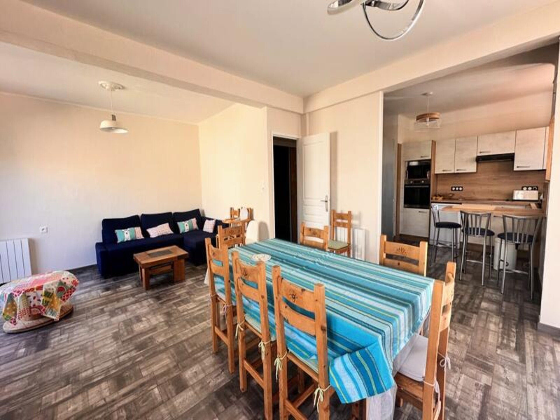 Zonnig appartement met terras op 400 meter van het strand in Le Grau du Roi - foto 2