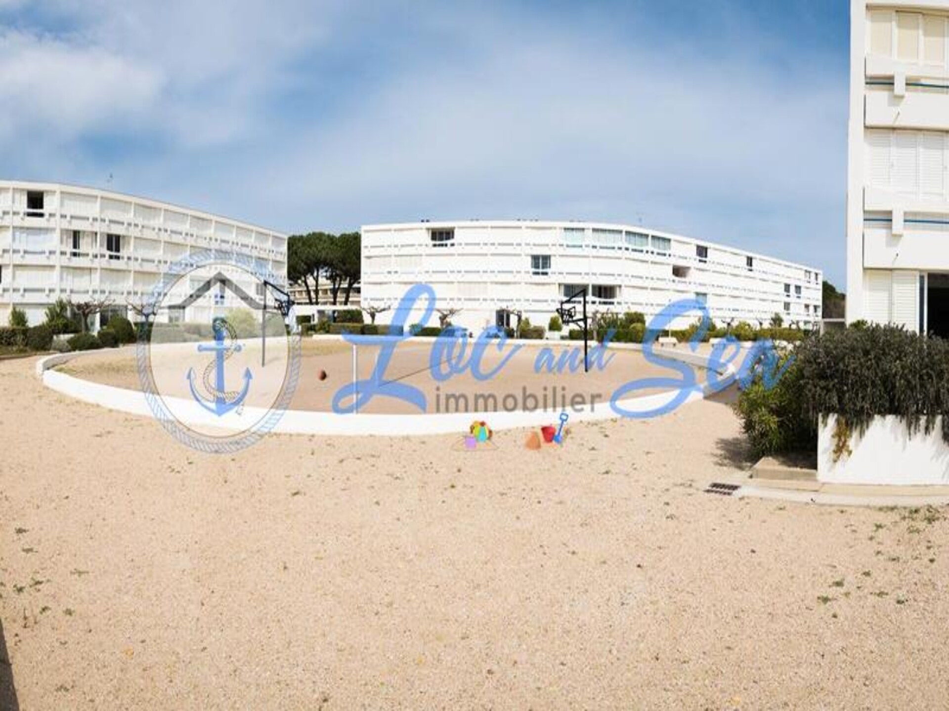 Studio aan zee in Le Grau du Roi met zwembad en privétuin - foto 18