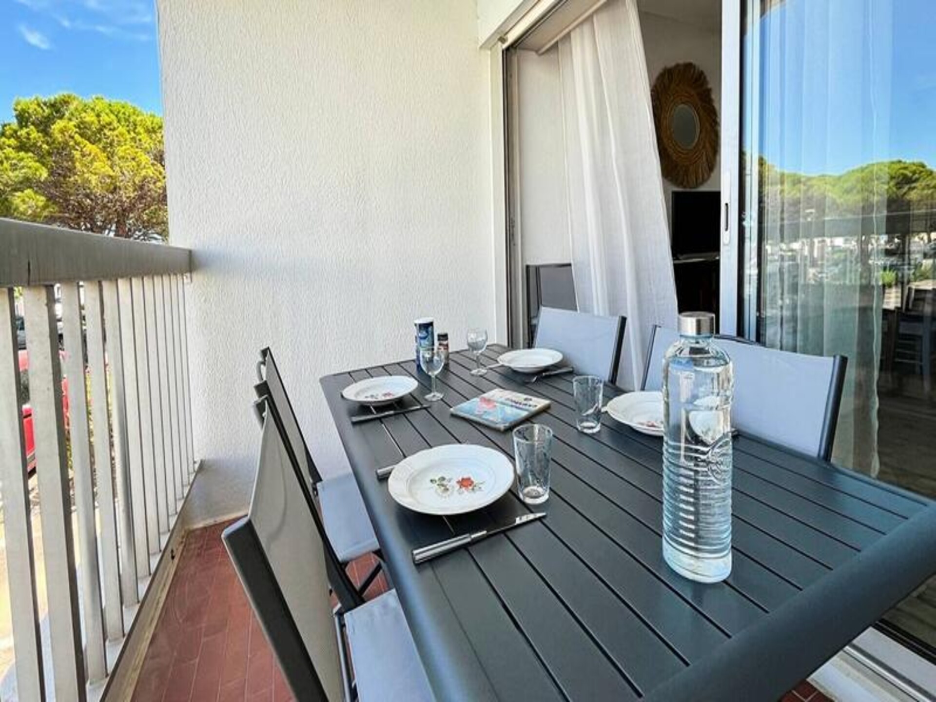 Appartement aan het water met terras en zicht op het kanaal in Le Grau du Roi - foto 11