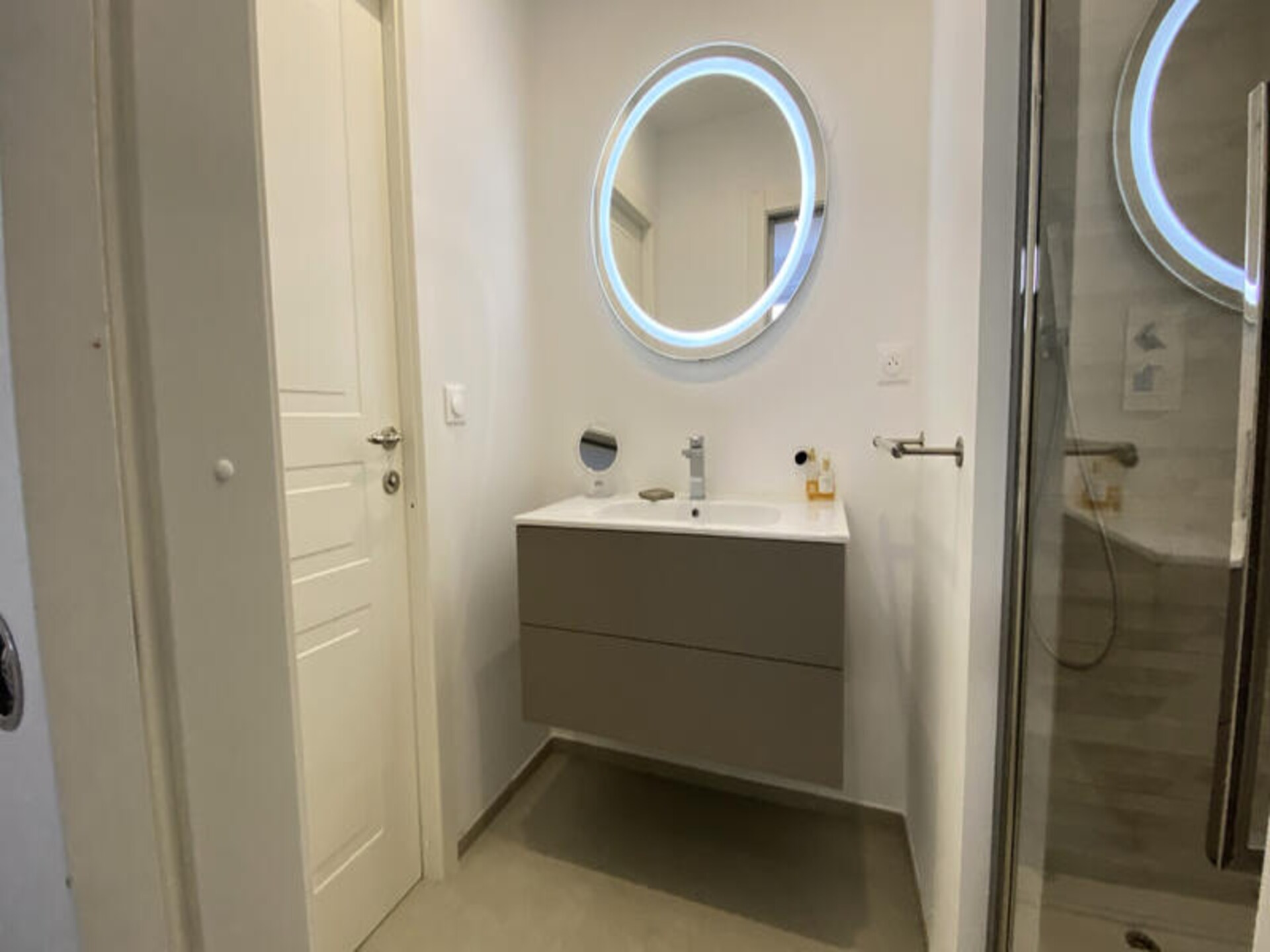Stijlvol 3-slaapkamerappartement op 5 minuten van Palais des Festivals - foto 15
