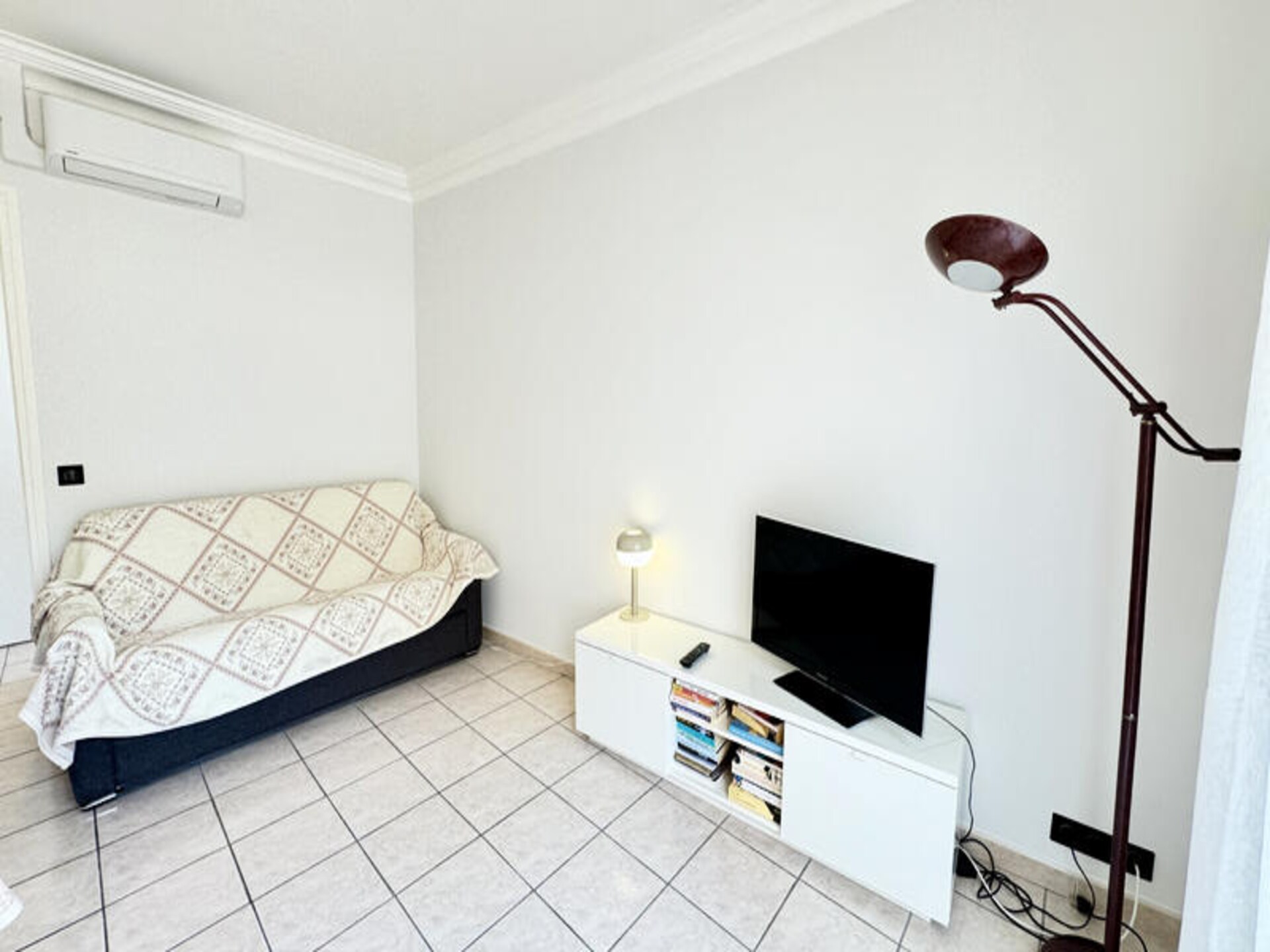 Stijlvol appartement met zeezicht in Cannes Palm Beach, 50m van het strand - foto 9