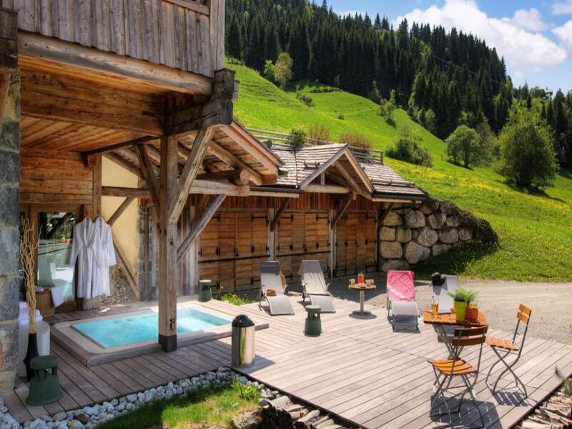 Luxe 15-persoons chalet met privé-spa en sauna op 400m van de piste in La Clusaz - foto 9