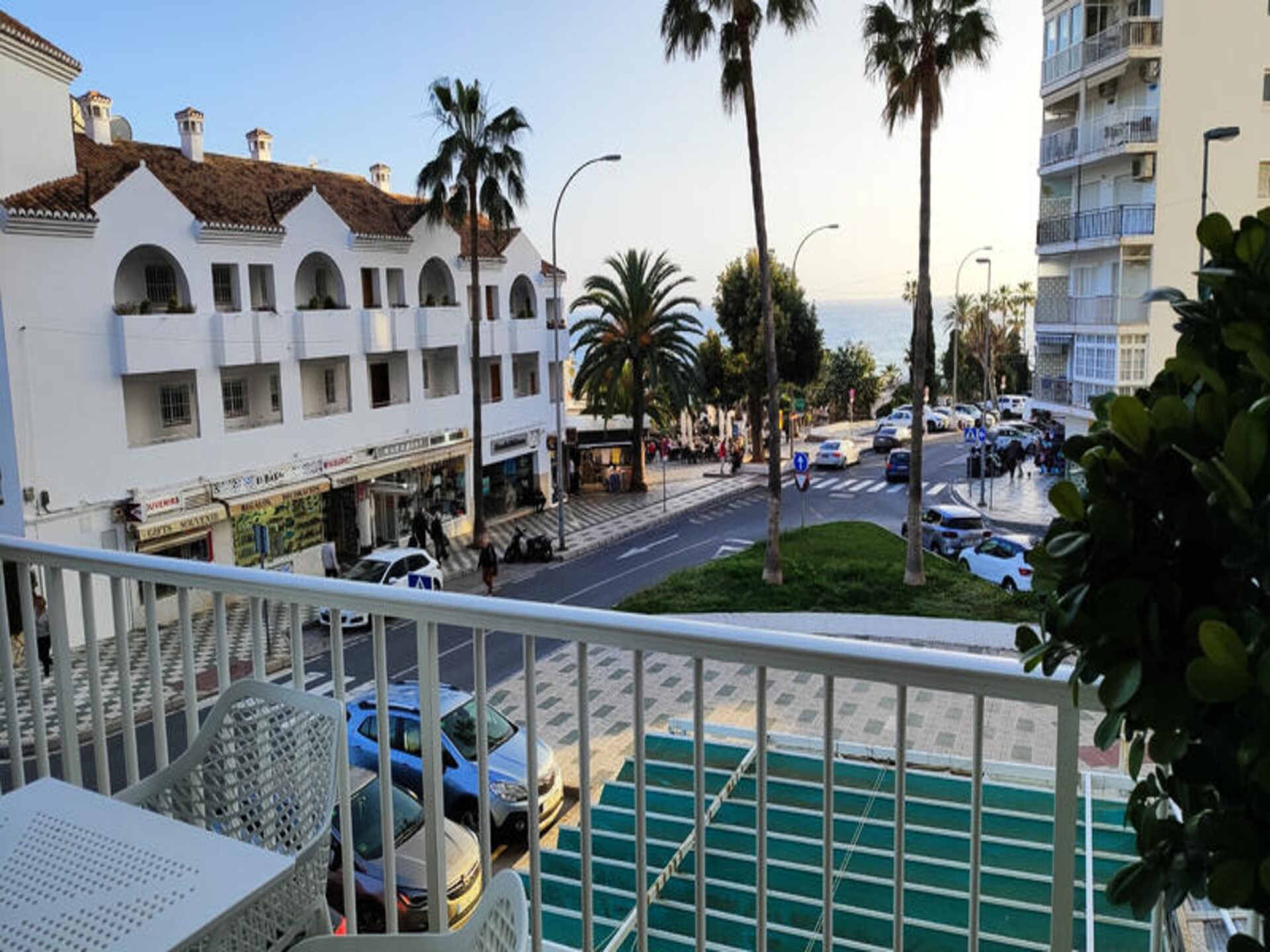 Appartement in hartje Nerja: 2 slaapkamers, zeezicht & spa-toegang - foto 19