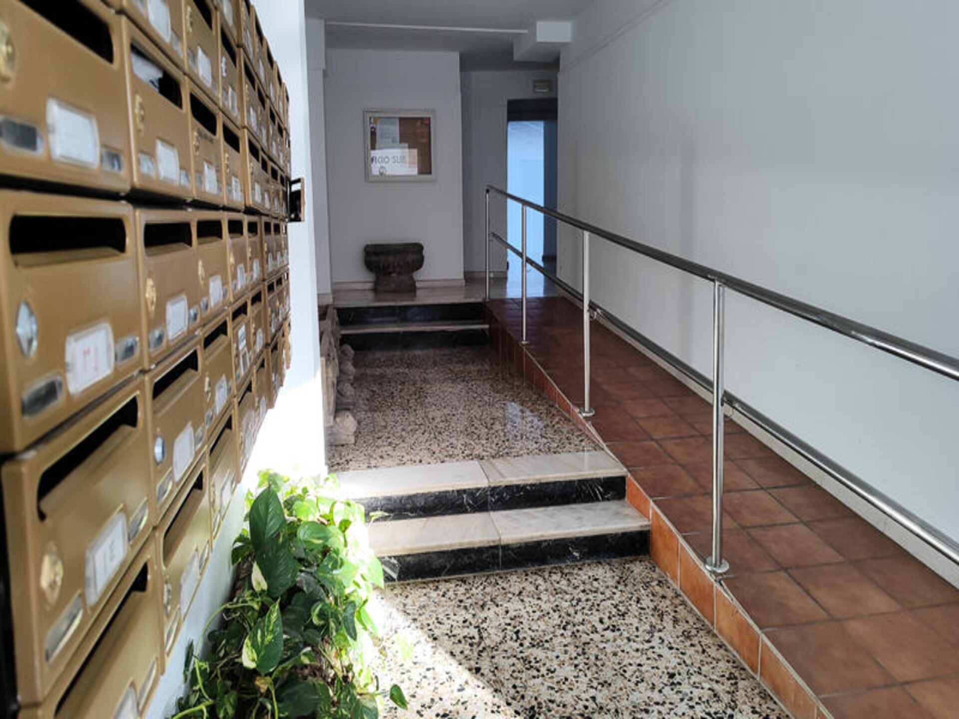 Appartement in hartje Nerja: 2 slaapkamers, zeezicht & spa-toegang - foto 24