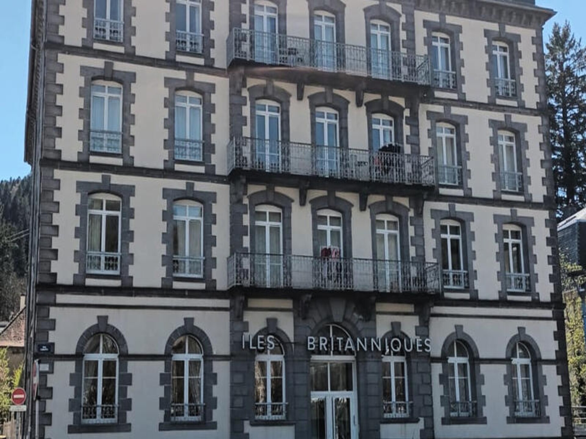 Ruim appartement voor 6 in kuuroord La Bourboule, vlakbij centrum en bergen - foto 12