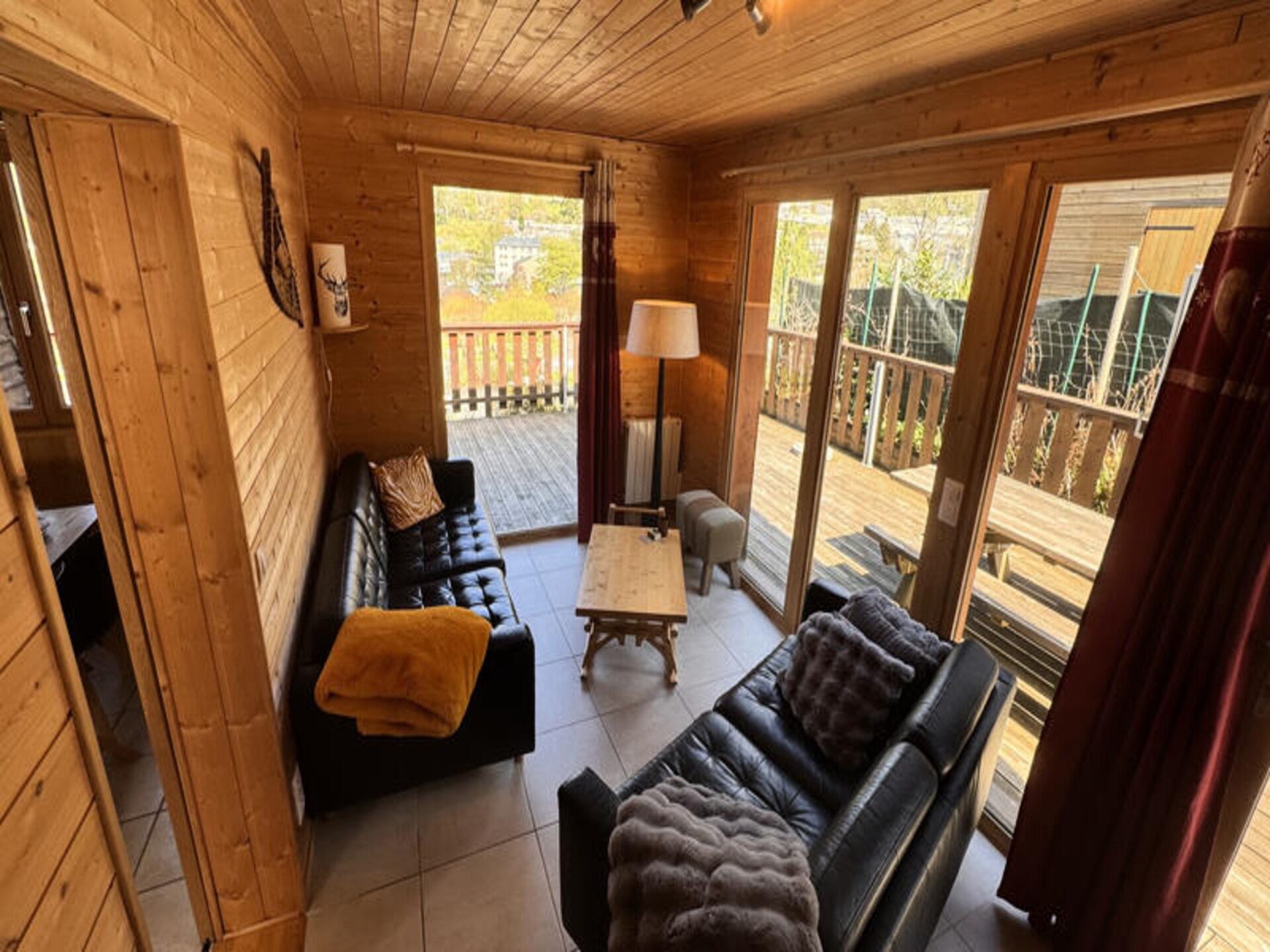 Ruim chalet voor 10 personen met uitzicht op de Monts Dore - foto 3