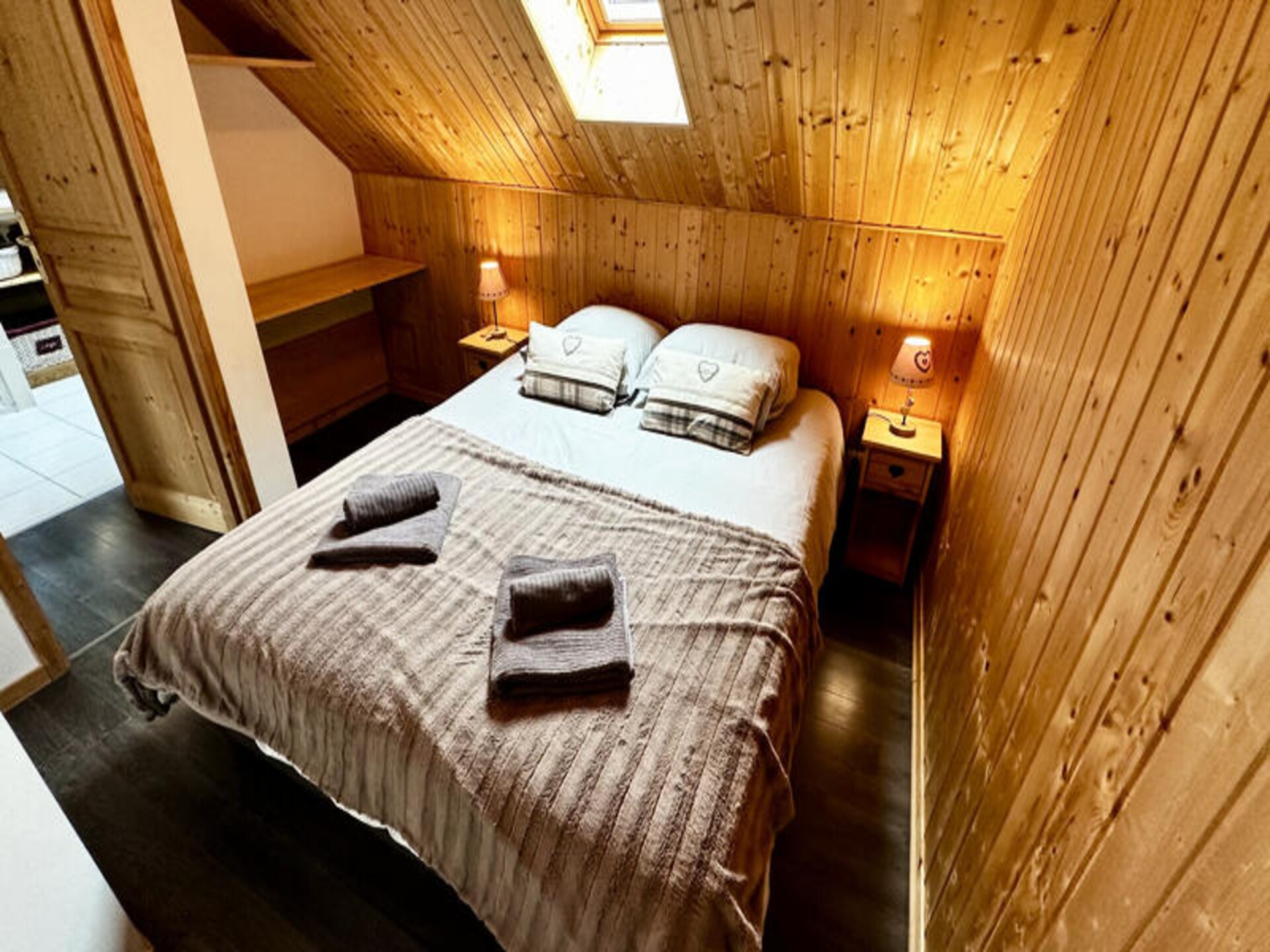 Ruim chalet voor 10 personen met uitzicht op de Monts Dore - foto 8