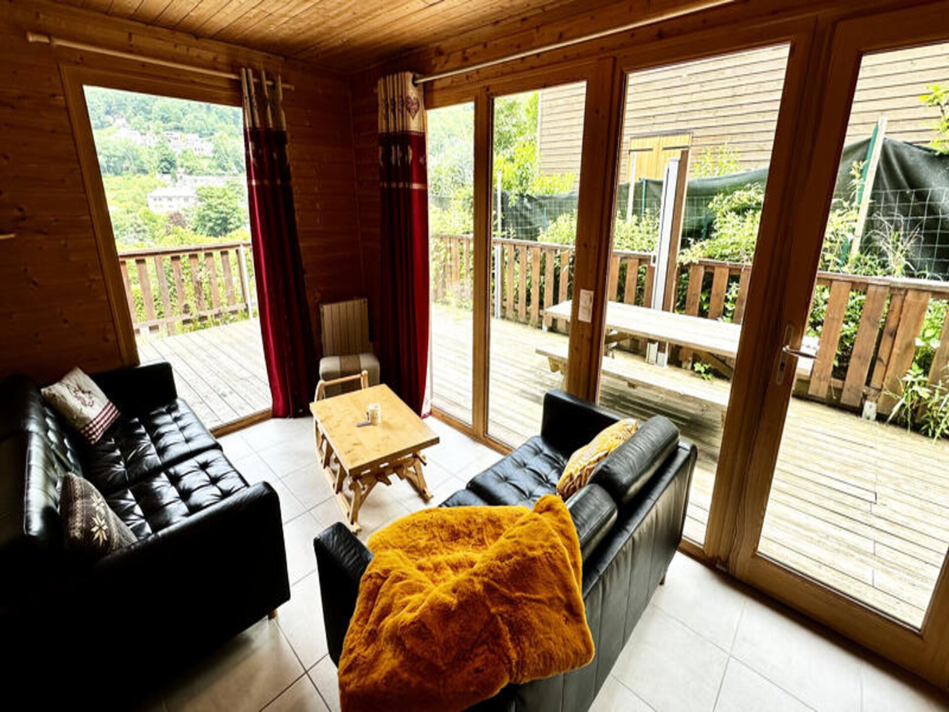 Ruim chalet voor 10 personen met uitzicht op de Monts Dore - foto 13