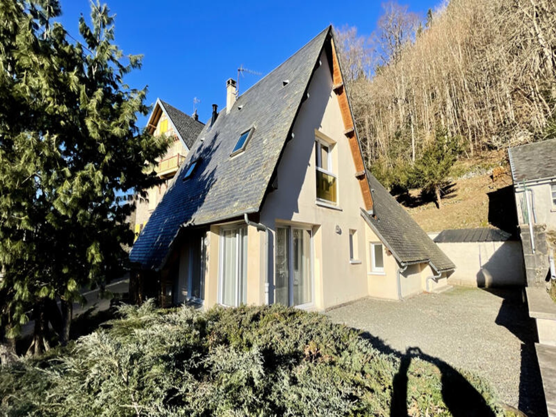 Ruim appartement voor 8 personen met tuin en uitzicht in Le Mont-Dore - foto 2