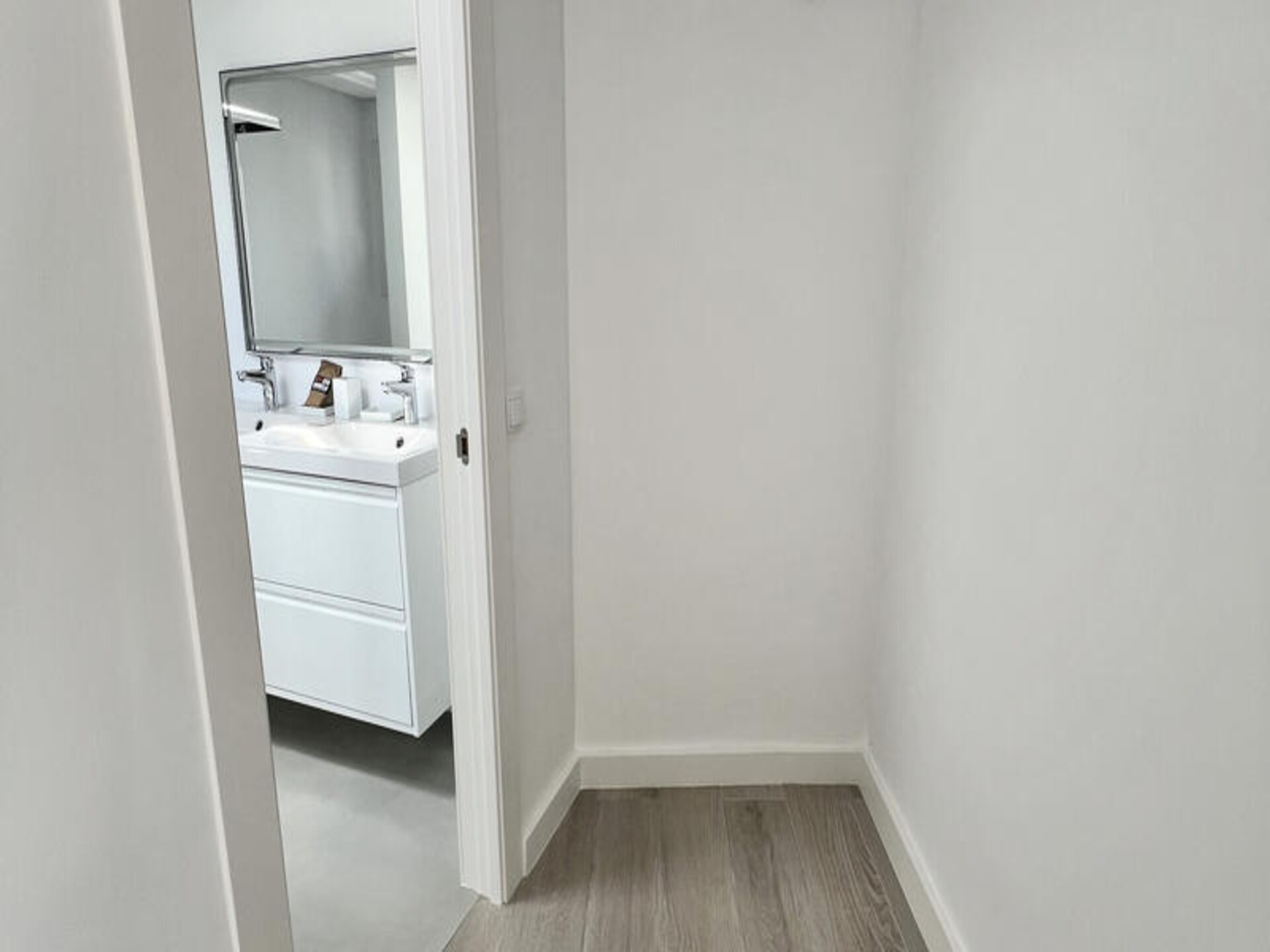 Strandappartement in Estepona met gedeeld zwembad en tropische tuin - foto 33