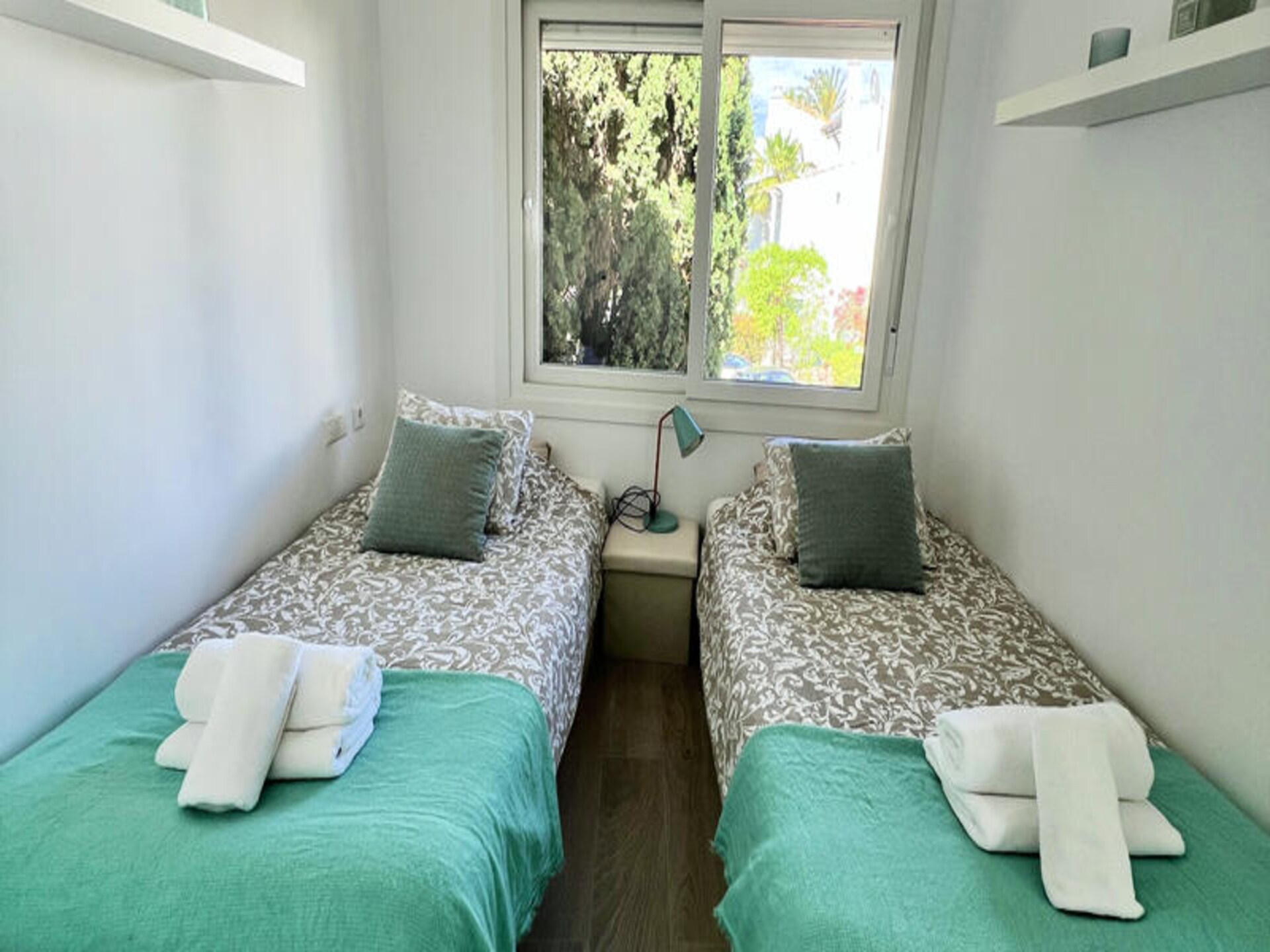 Strandappartement in Estepona met gedeeld zwembad en tropische tuin - foto 37