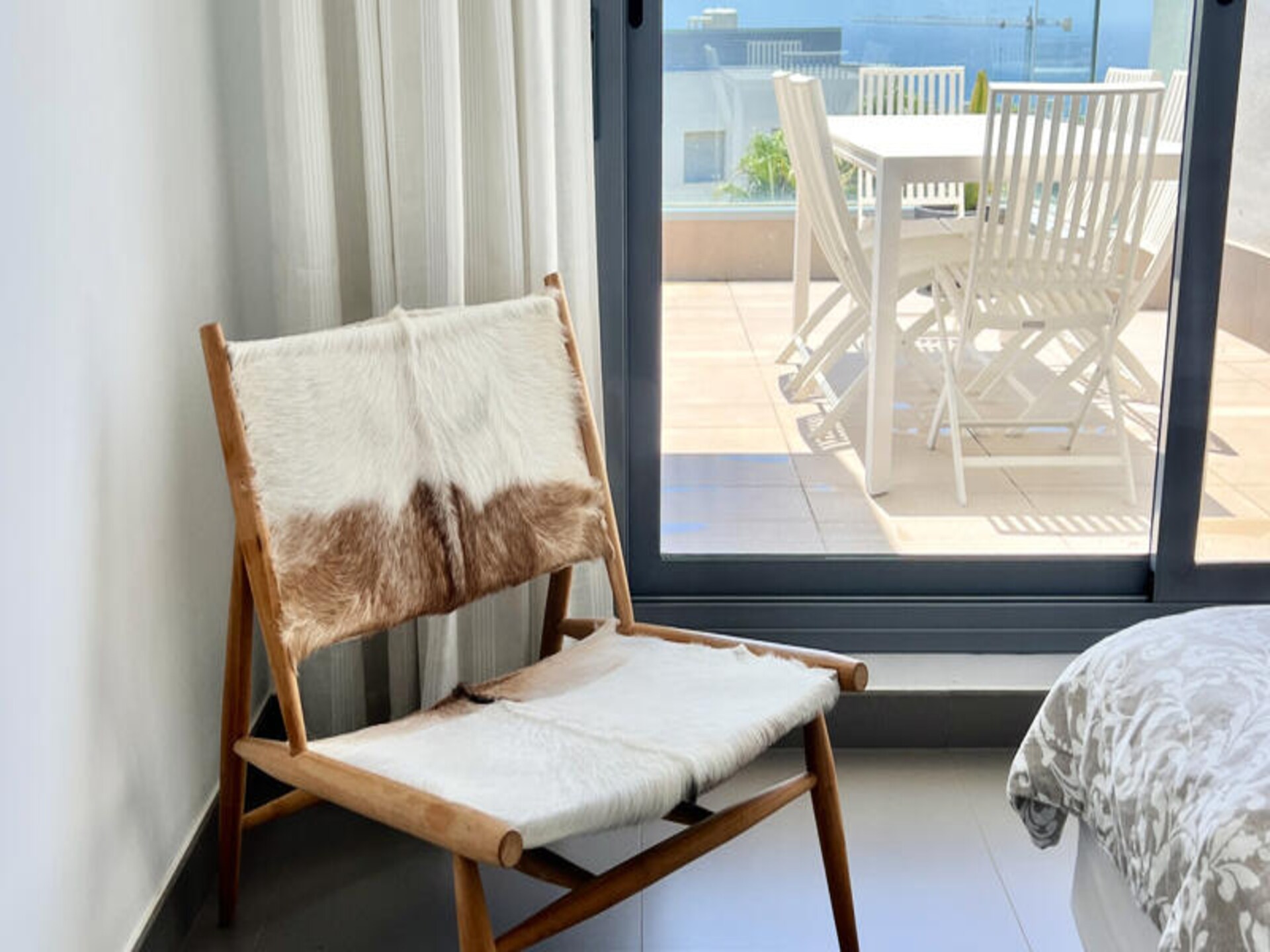 Luxe appartement in Cabopino met zeezicht en gedeeld zwembad voor 6 personen - foto 16