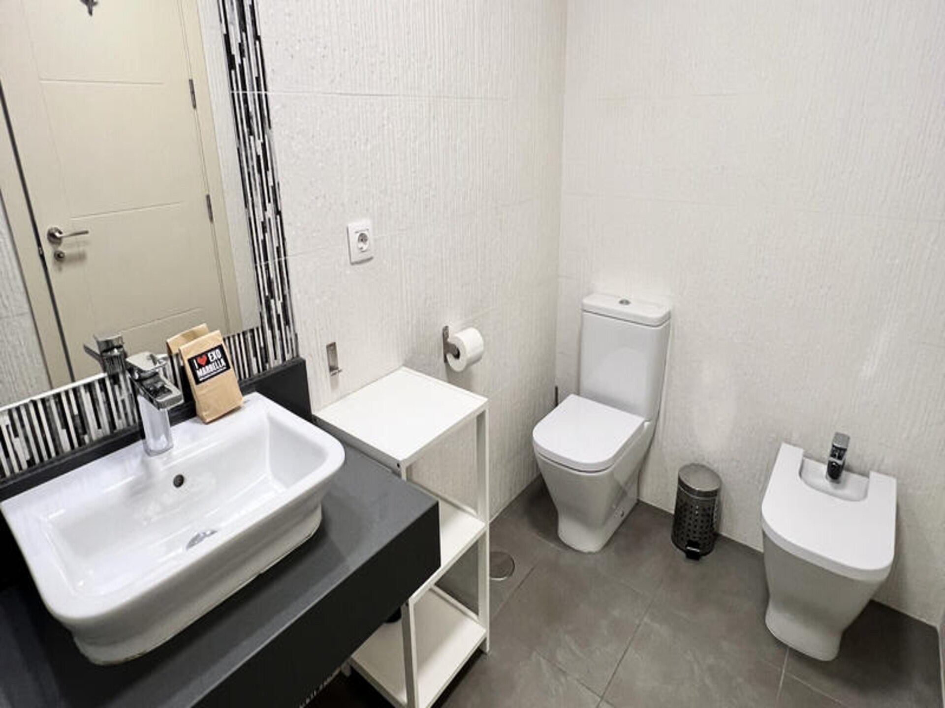 Luxe appartement in Cabopino met zeezicht en gedeeld zwembad voor 6 personen - foto 25