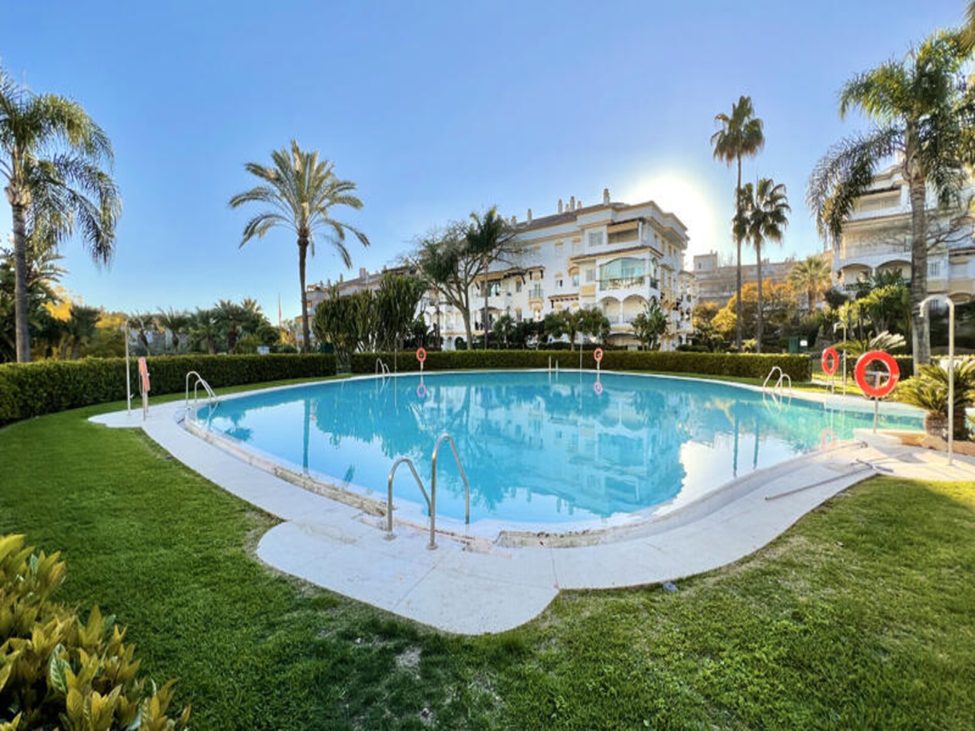 Licht appartement op 400 meter van het strand in Marbella met zwembad - foto 47
