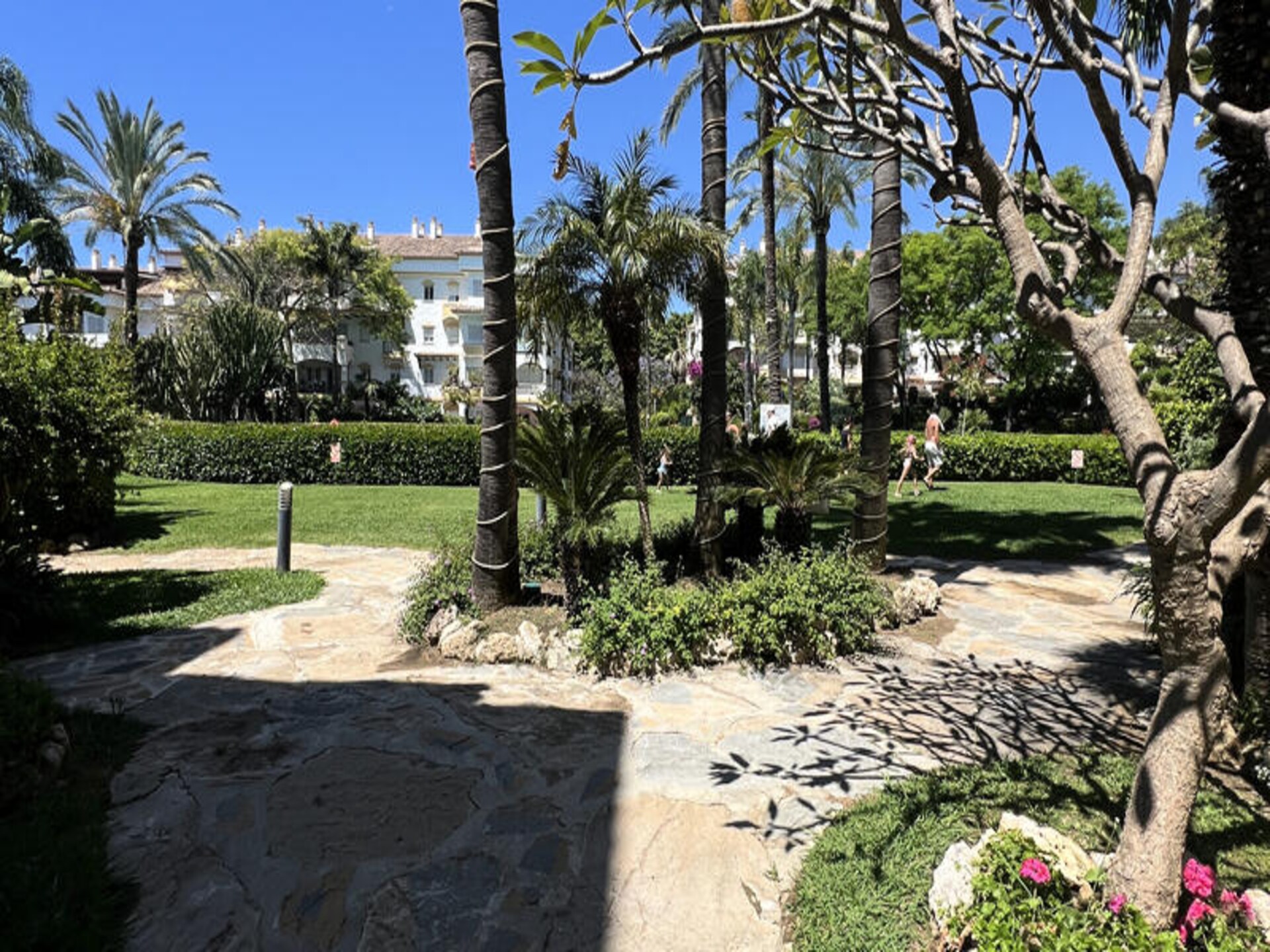 Licht appartement op 400 meter van het strand in Marbella met zwembad - foto 51