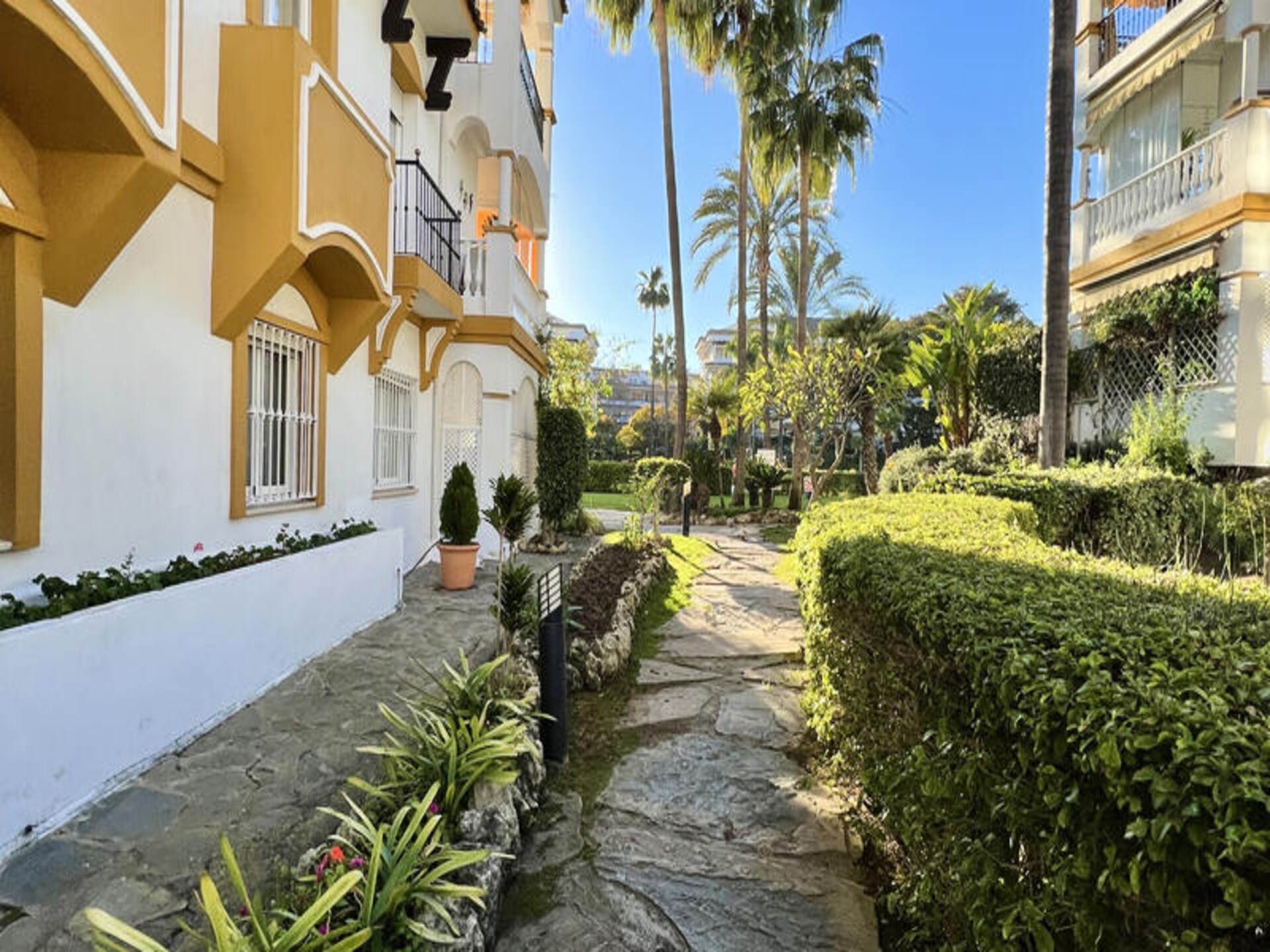 Licht appartement op 400 meter van het strand in Marbella met zwembad - foto 53