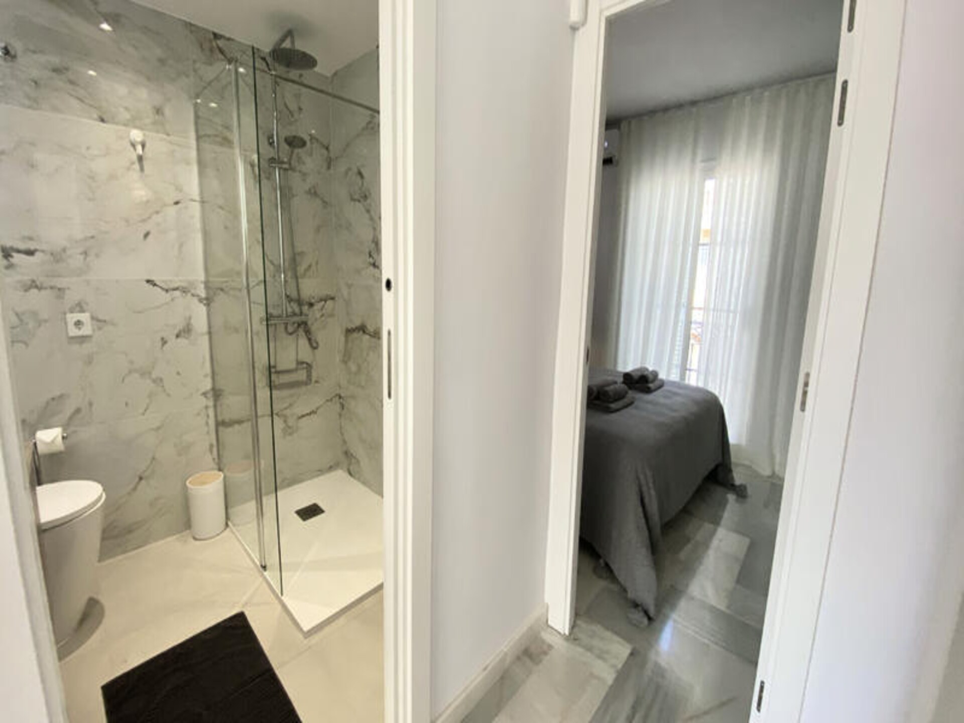 Zonovergoten appartement op 30 meter van het strand in La Cala de Mijas - foto 32