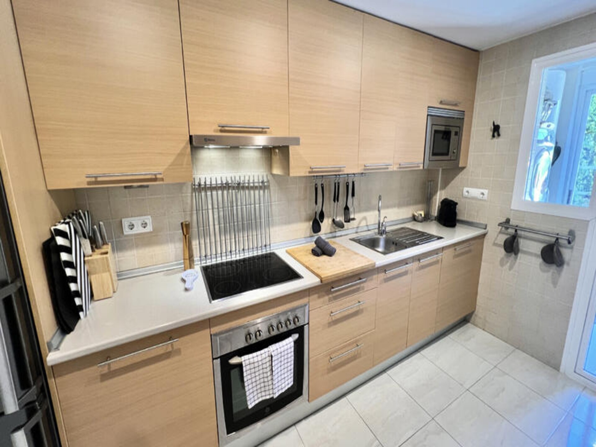 Luxe hoekappartement met zeezicht en gratis golf in La Mairena - foto 20