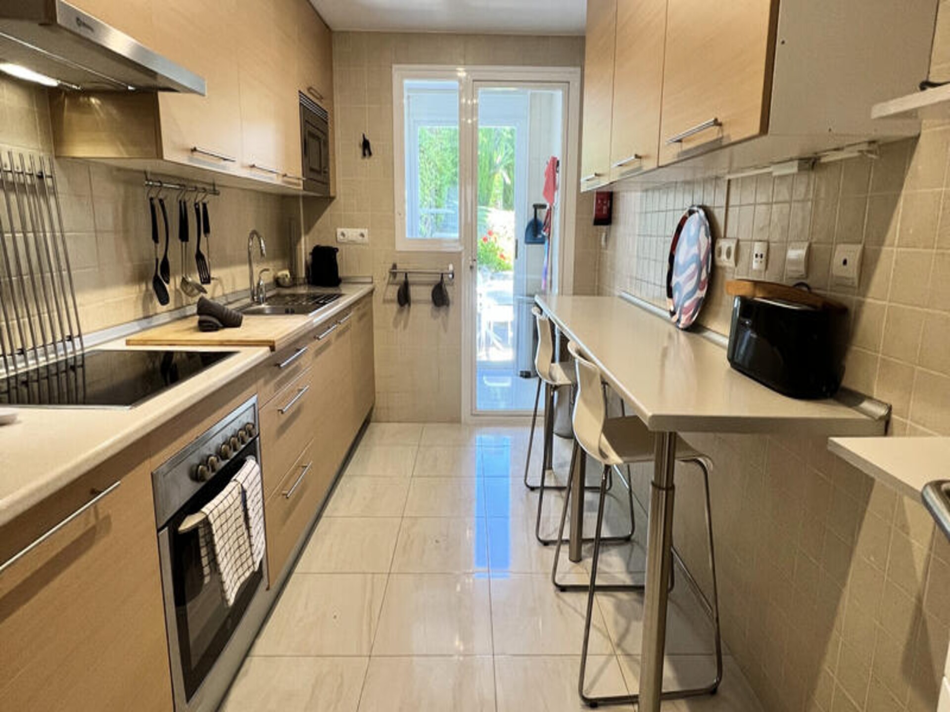 Luxe hoekappartement met zeezicht en gratis golf in La Mairena - foto 21