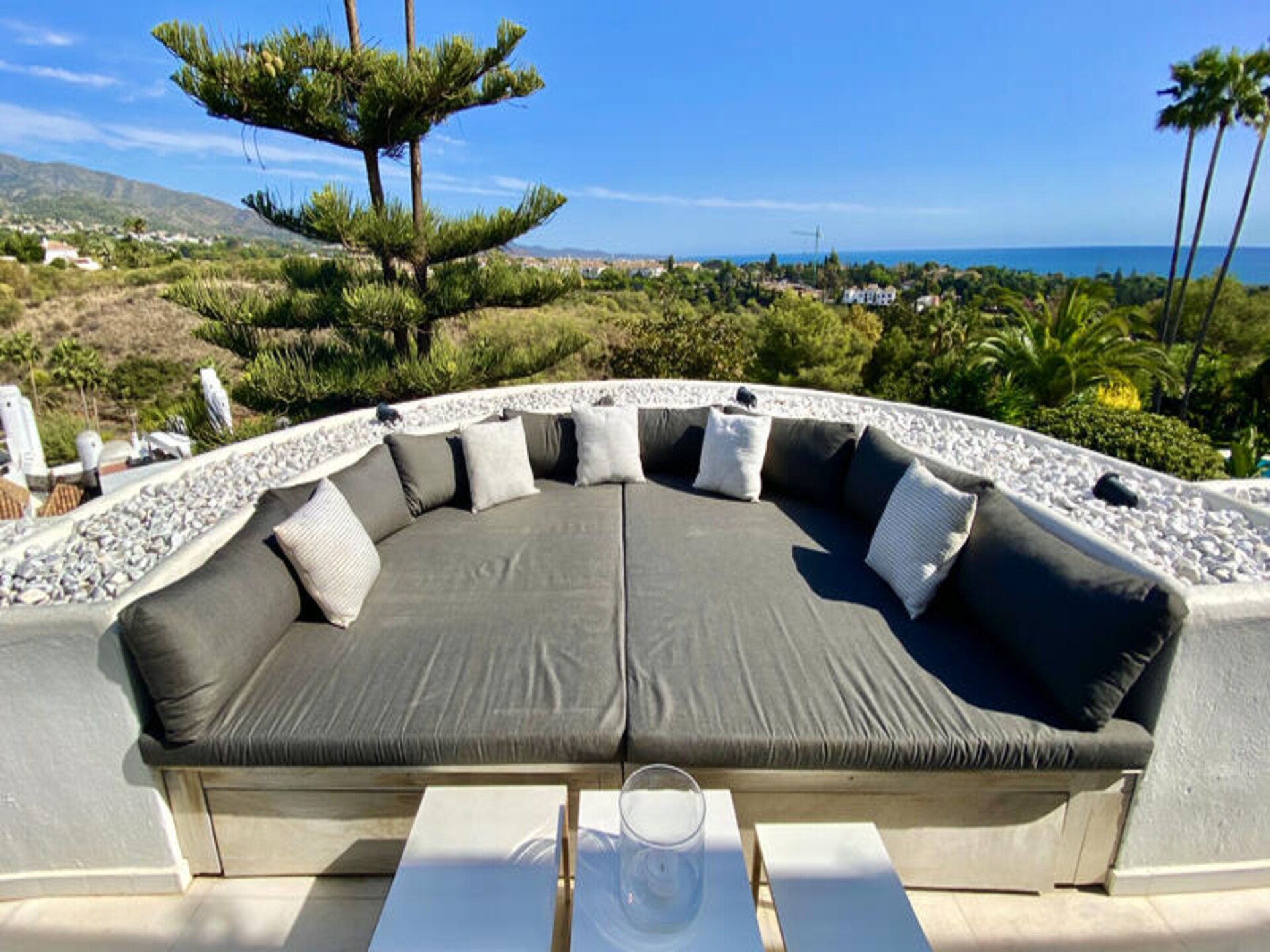 Luxe appartement op de Golden Mile met zeezicht en 60m² terras - foto 9