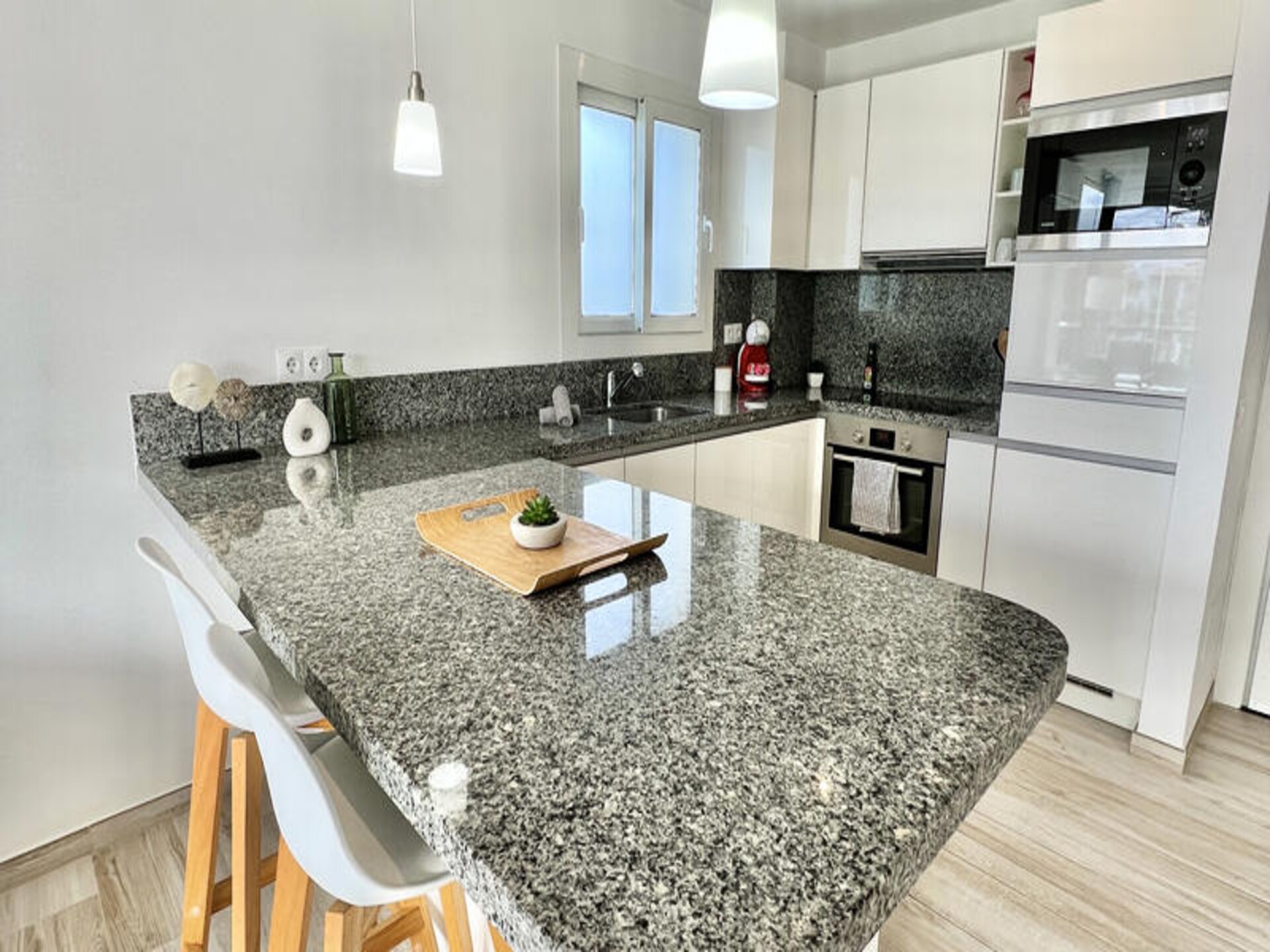 Zonnig appartement in Marbella, op 100 meter van het strand van Puerto Banús - foto 13