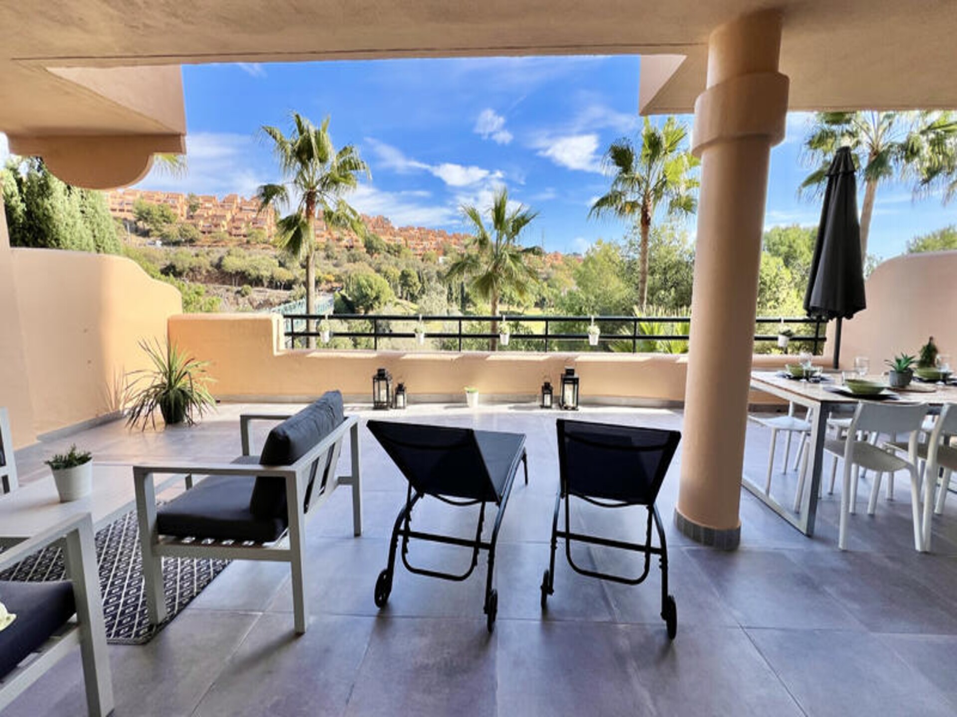 Elegant appartement aan Santa Maria Golf met ruim terras in Elviria, Marbella - foto 11