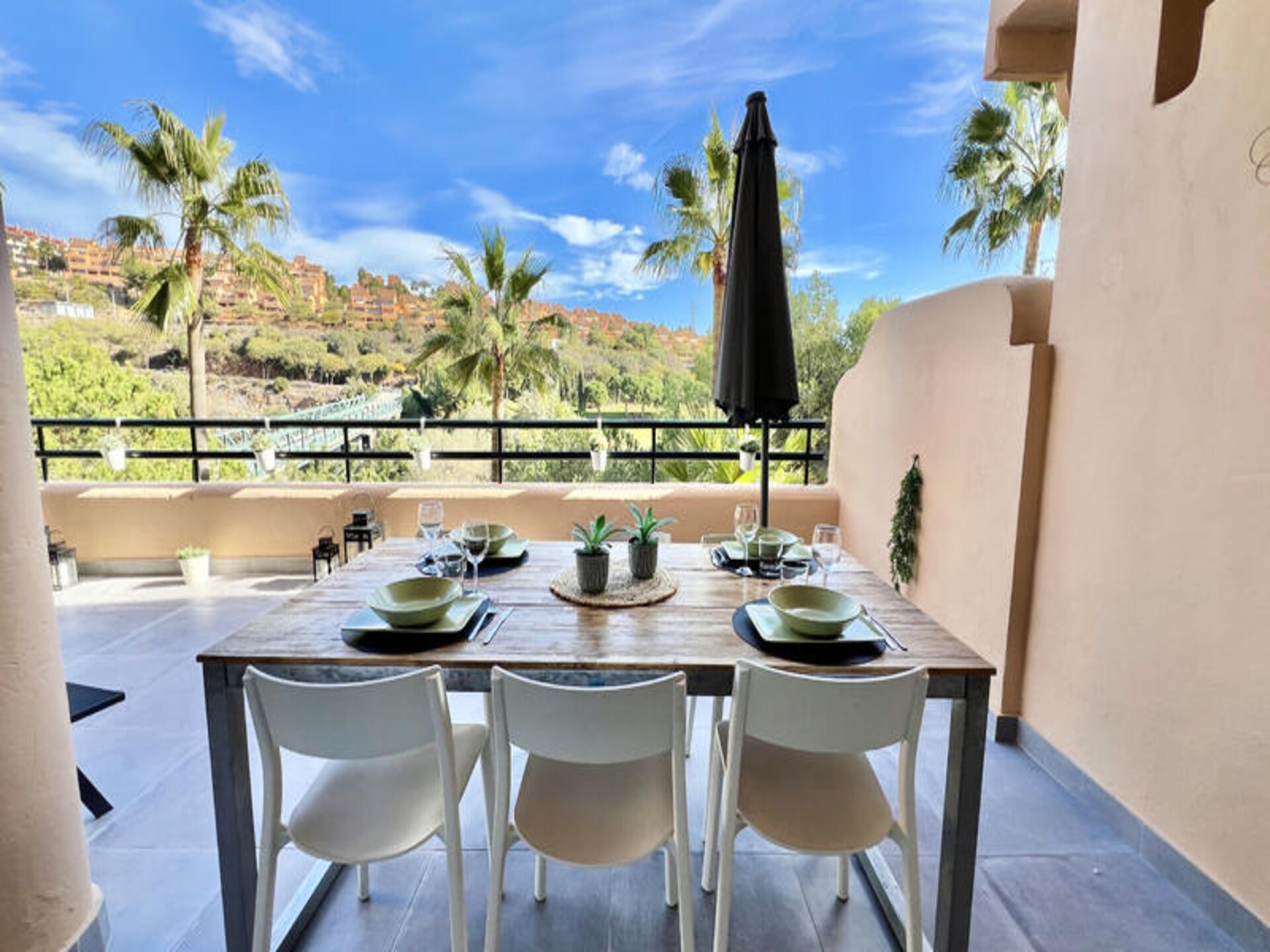Elegant appartement aan Santa Maria Golf met ruim terras in Elviria, Marbella - foto 12