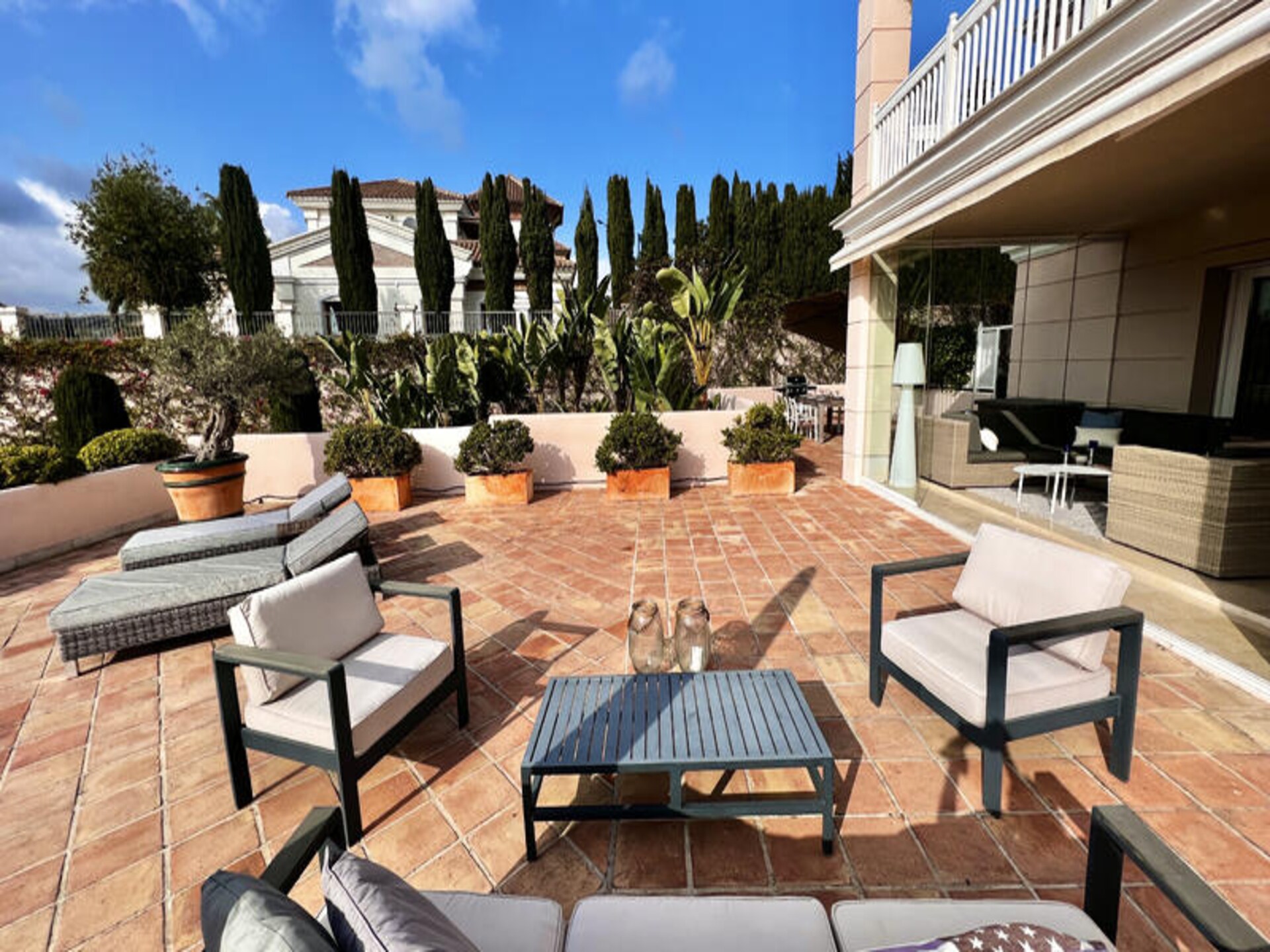 Luxe appartement met 170m² terras aan golfbaan Los Flamingos, Benahavís - foto 24