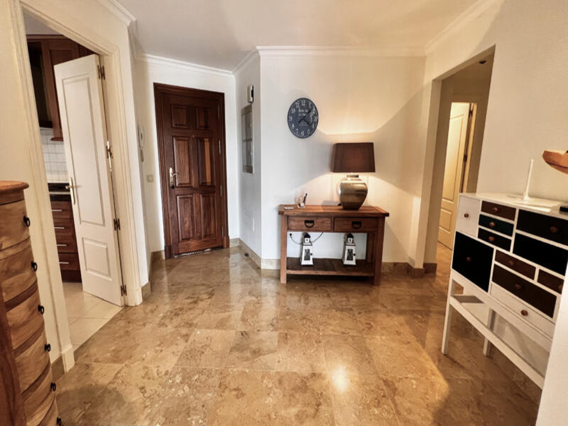 Luxe appartement met 170m² terras aan golfbaan Los Flamingos, Benahavís - foto 26
