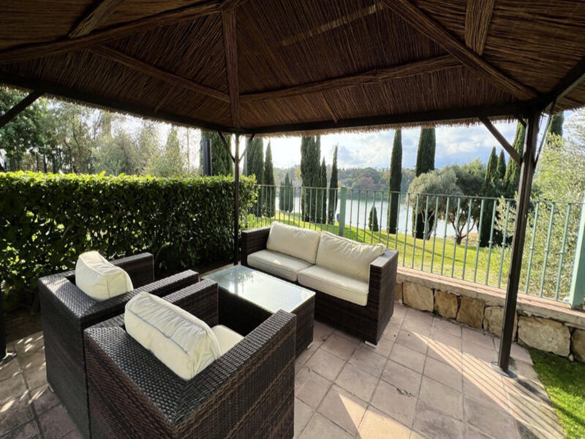 Luxe appartement met 170m² terras aan golfbaan Los Flamingos, Benahavís - foto 53