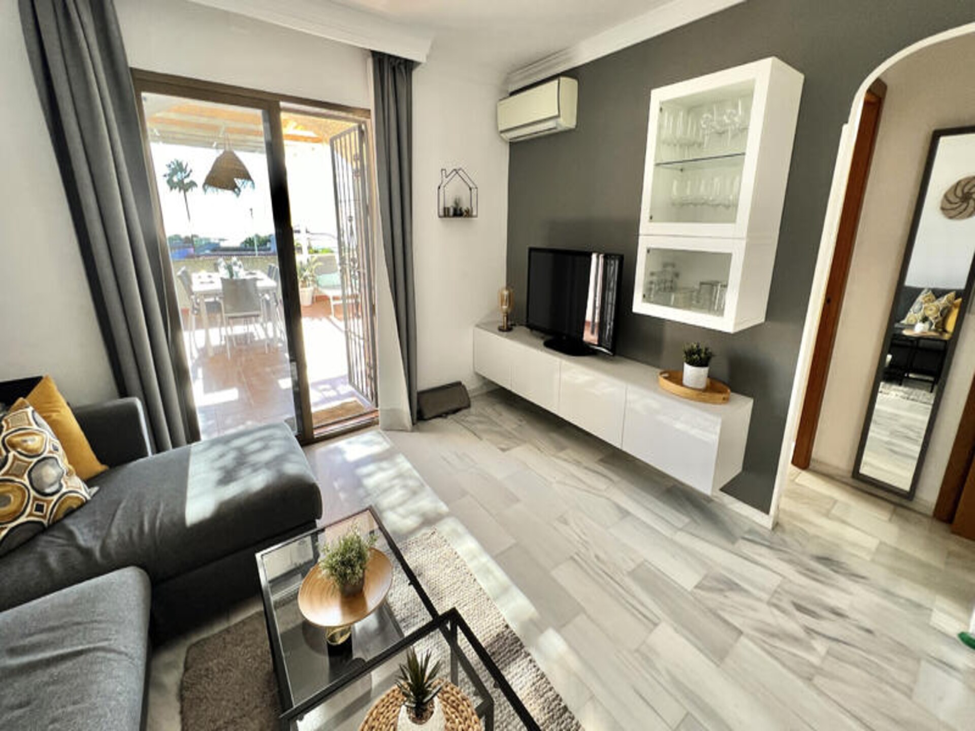Zonovergoten appartement met zeezicht op 400m van het strand in Mijas Costa - foto 15
